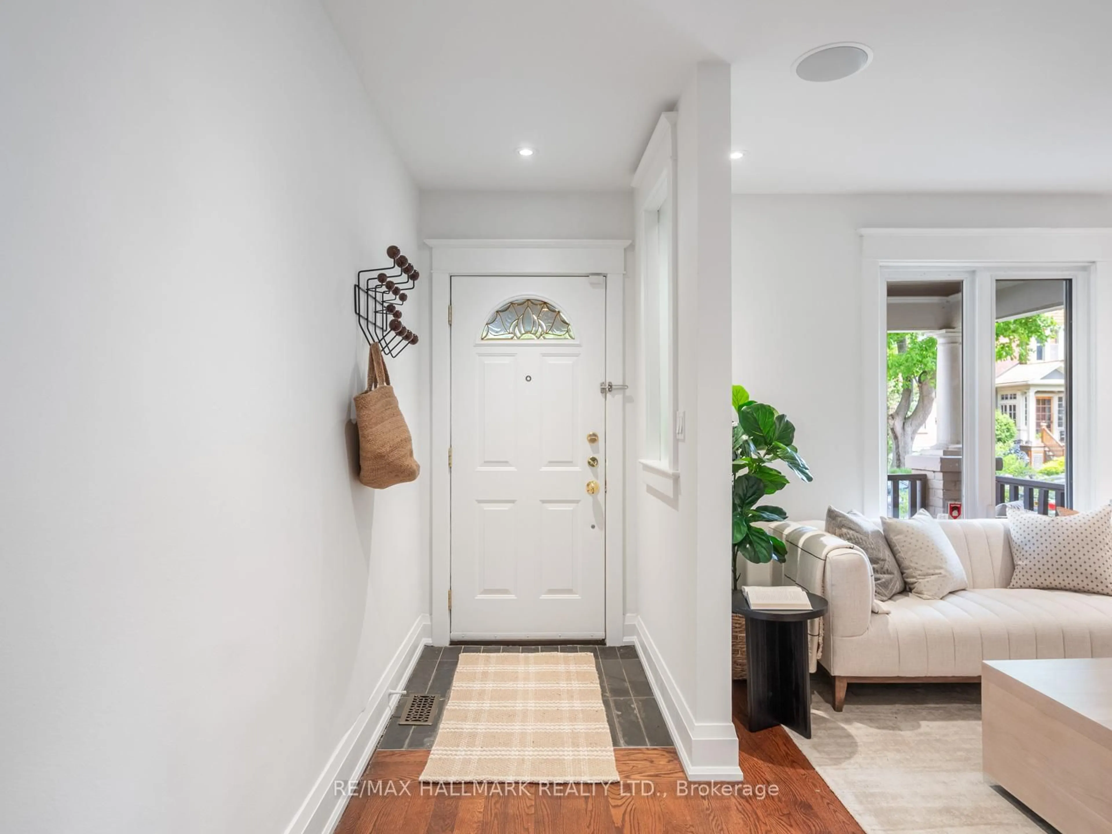 Indoor entryway for 3 Badgerow Ave, Toronto Ontario M4M 1T9