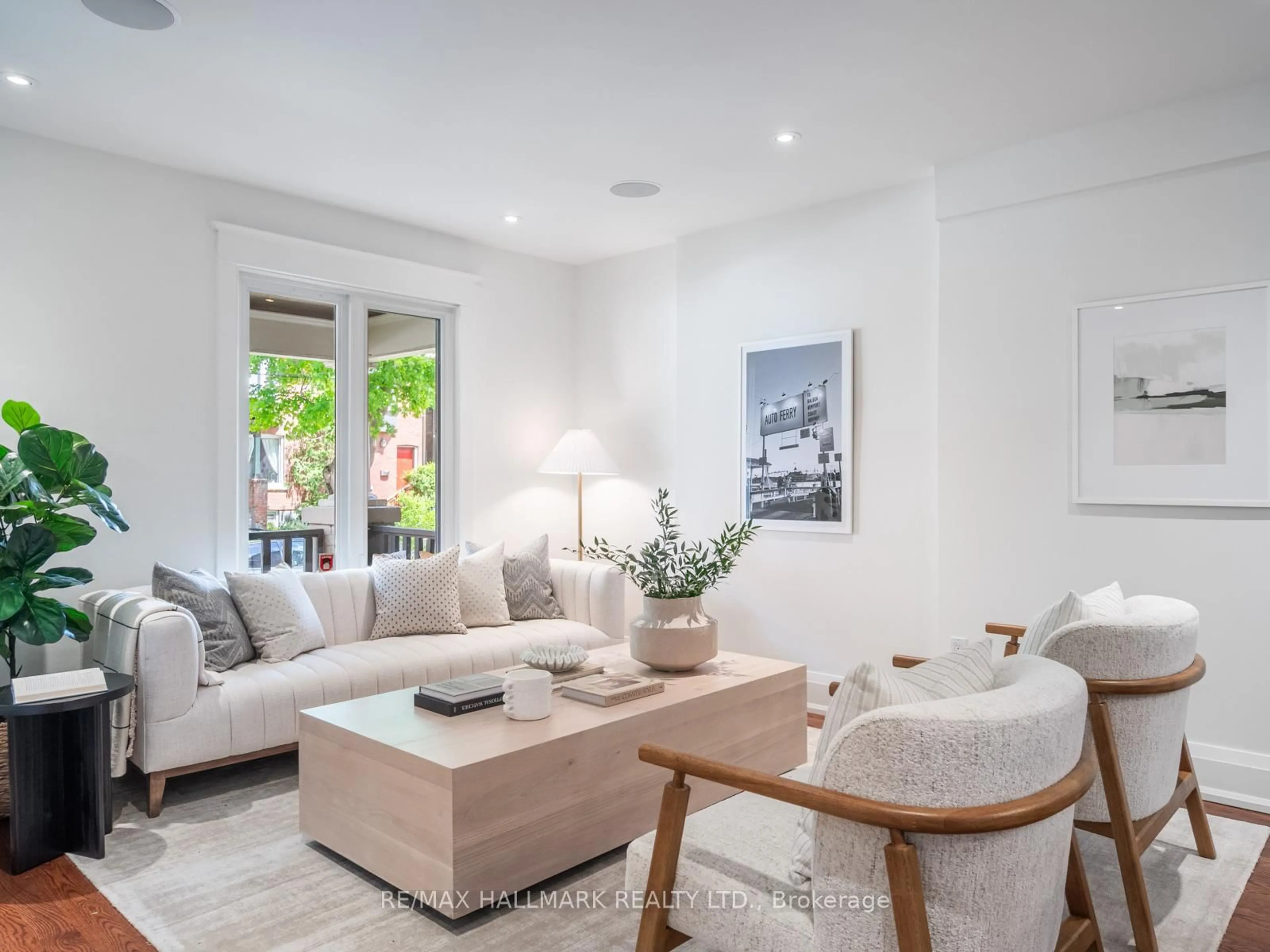 Living room with furniture, unknown for 3 Badgerow Ave, Toronto Ontario M4M 1T9