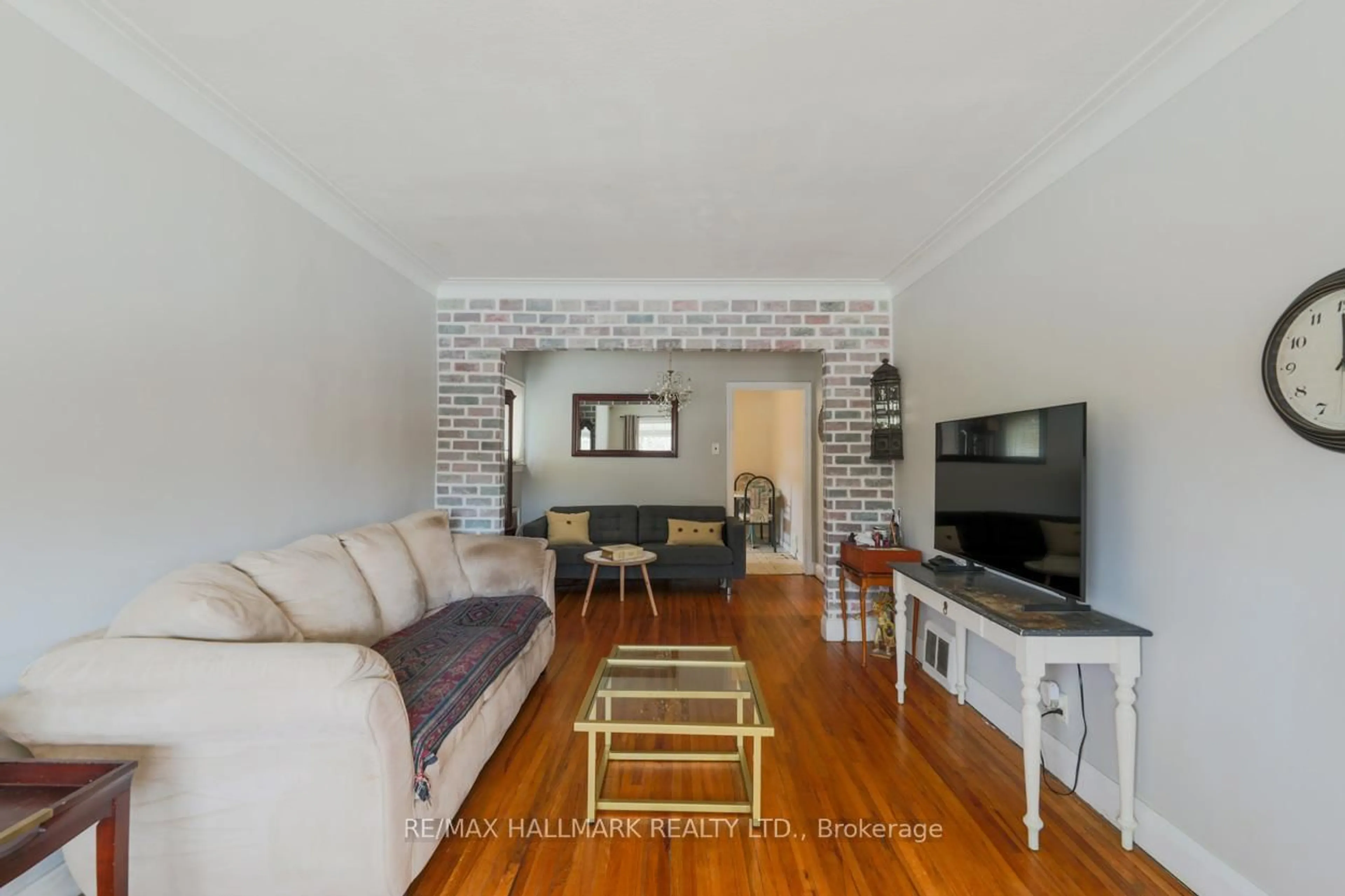 Living room with furniture, unknown for 24 Phenix Dr, Toronto Ontario M1N 3H9