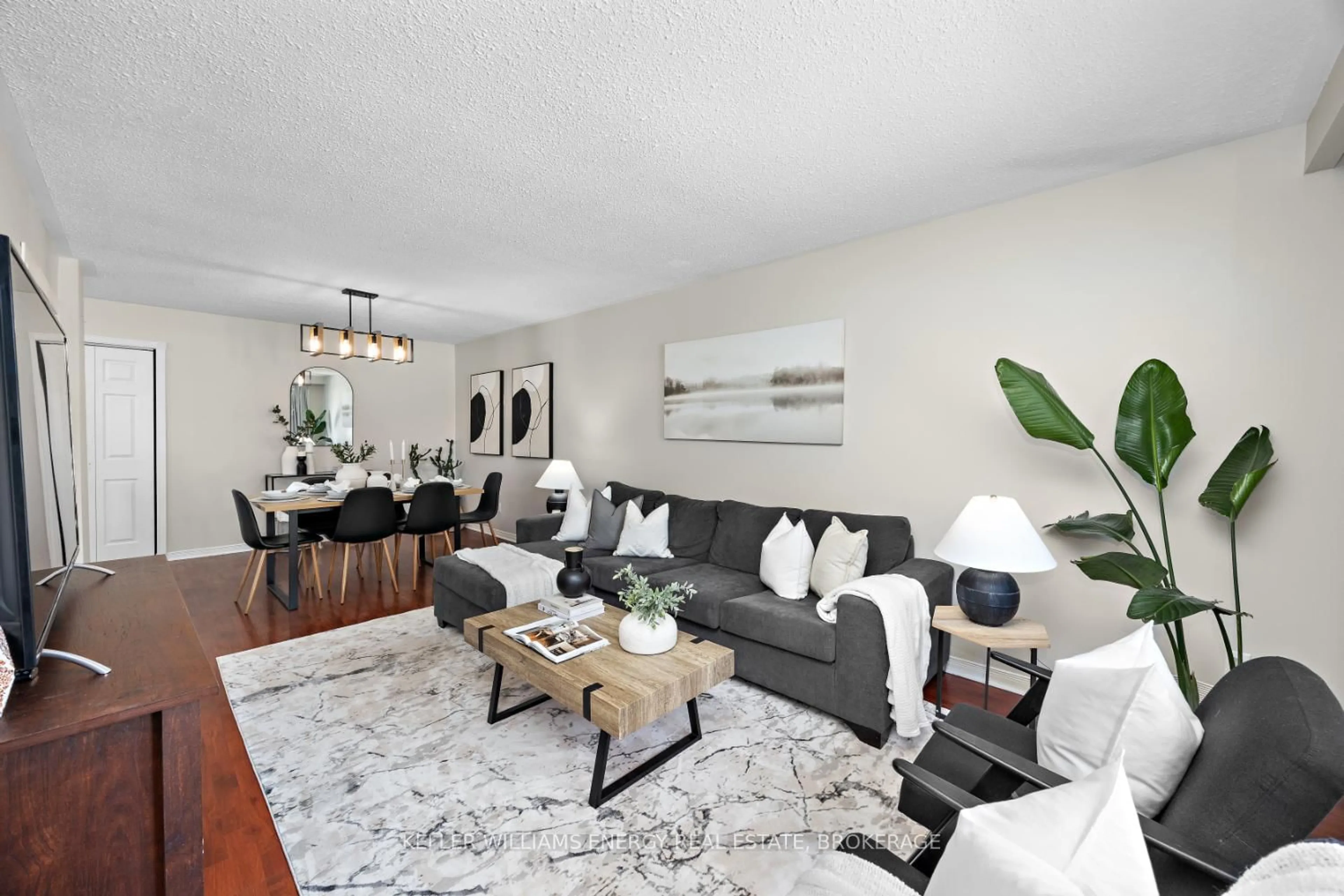 Living room with furniture, unknown for 52 Vancouver Crt, Oshawa Ontario L1J 5X2