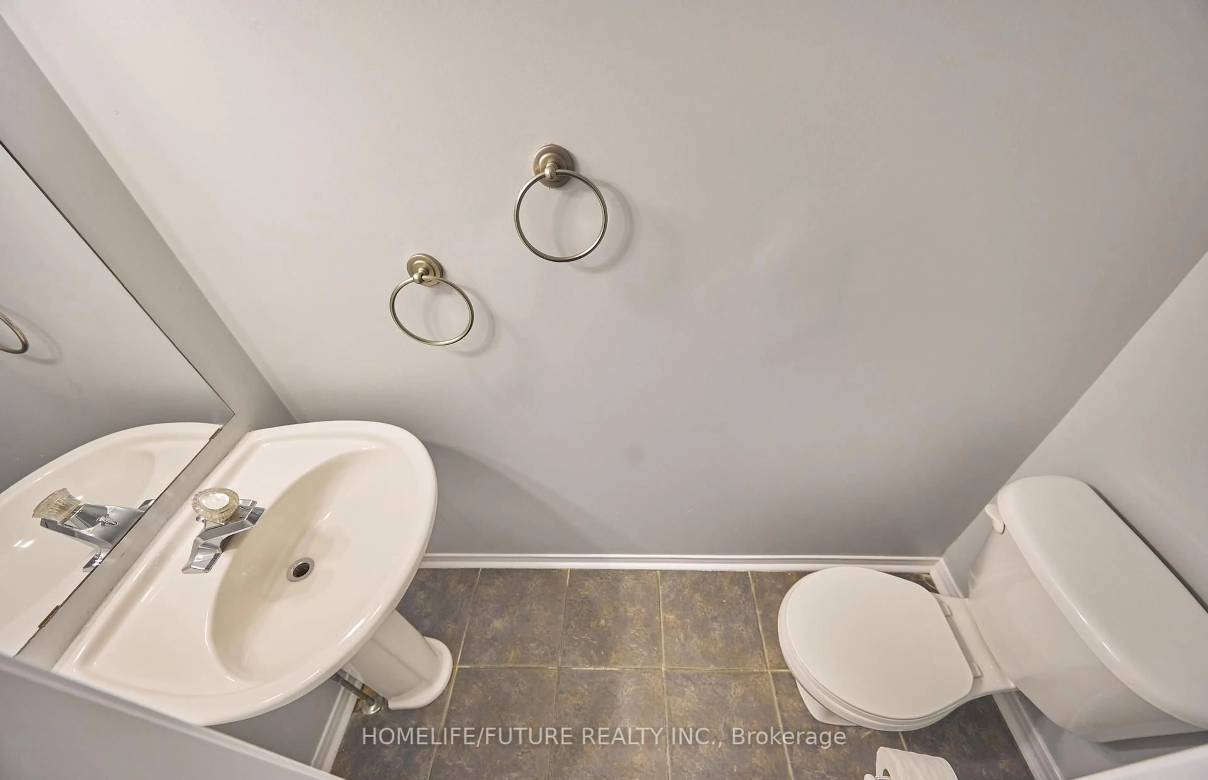 Standard bathroom, unknown for 75 Sprucedale Way #36, Whitby Ontario L1N 9T9