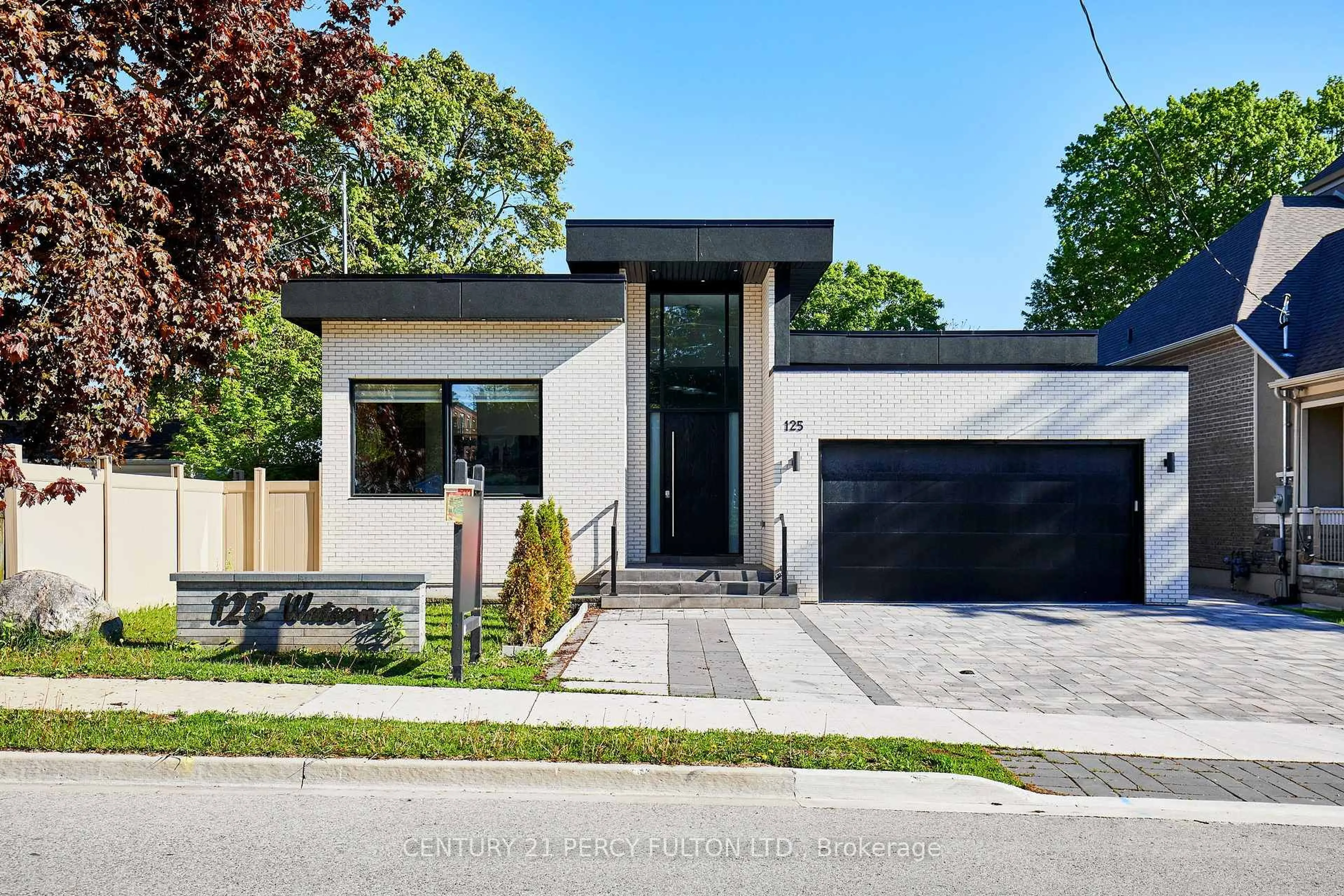 Home with brick exterior material, street for 125 Watson St, Whitby Ontario L1N 1A4