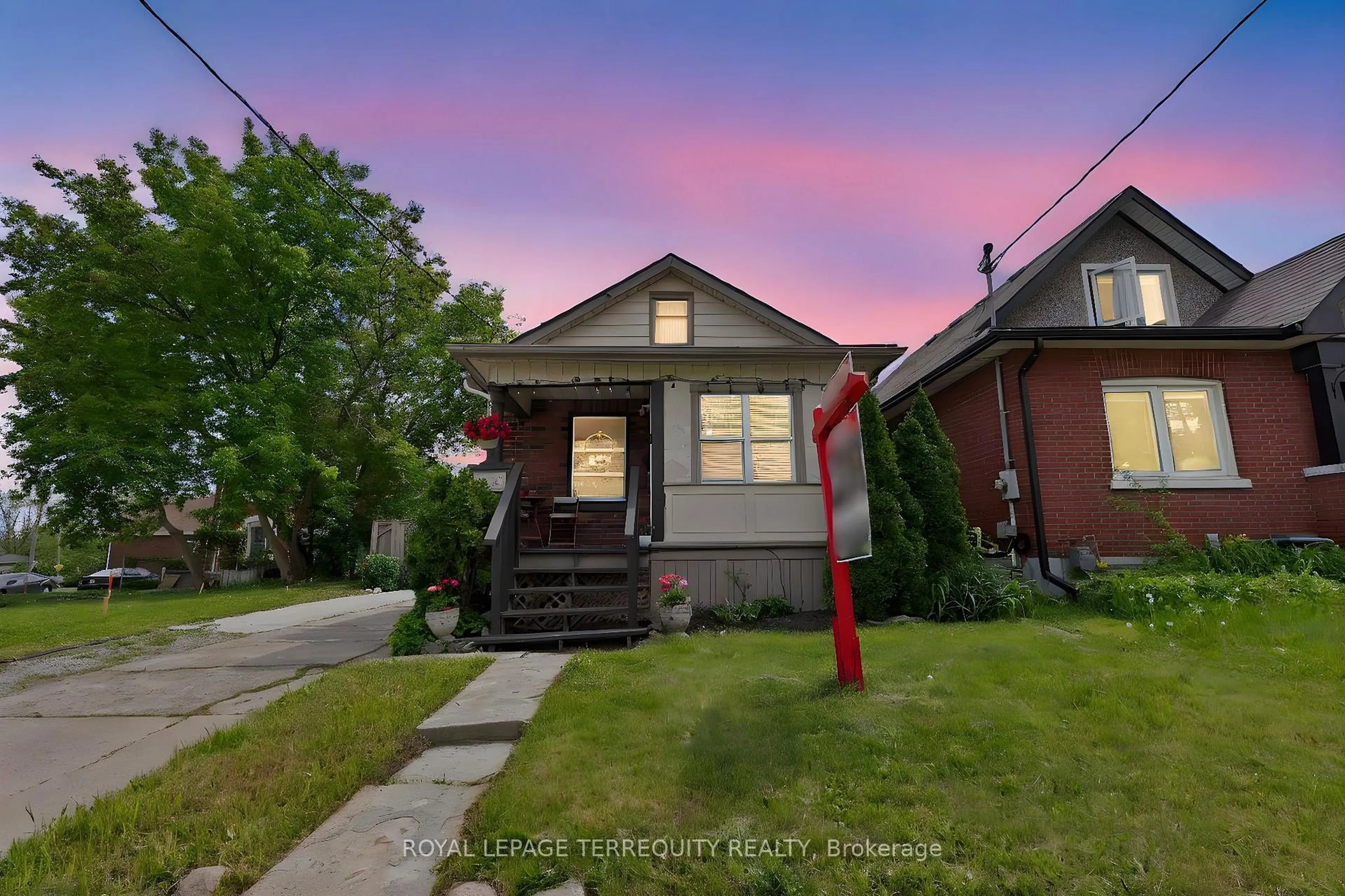 Unknown for 253 Olive Ave, Oshawa Ontario L1H 2P4