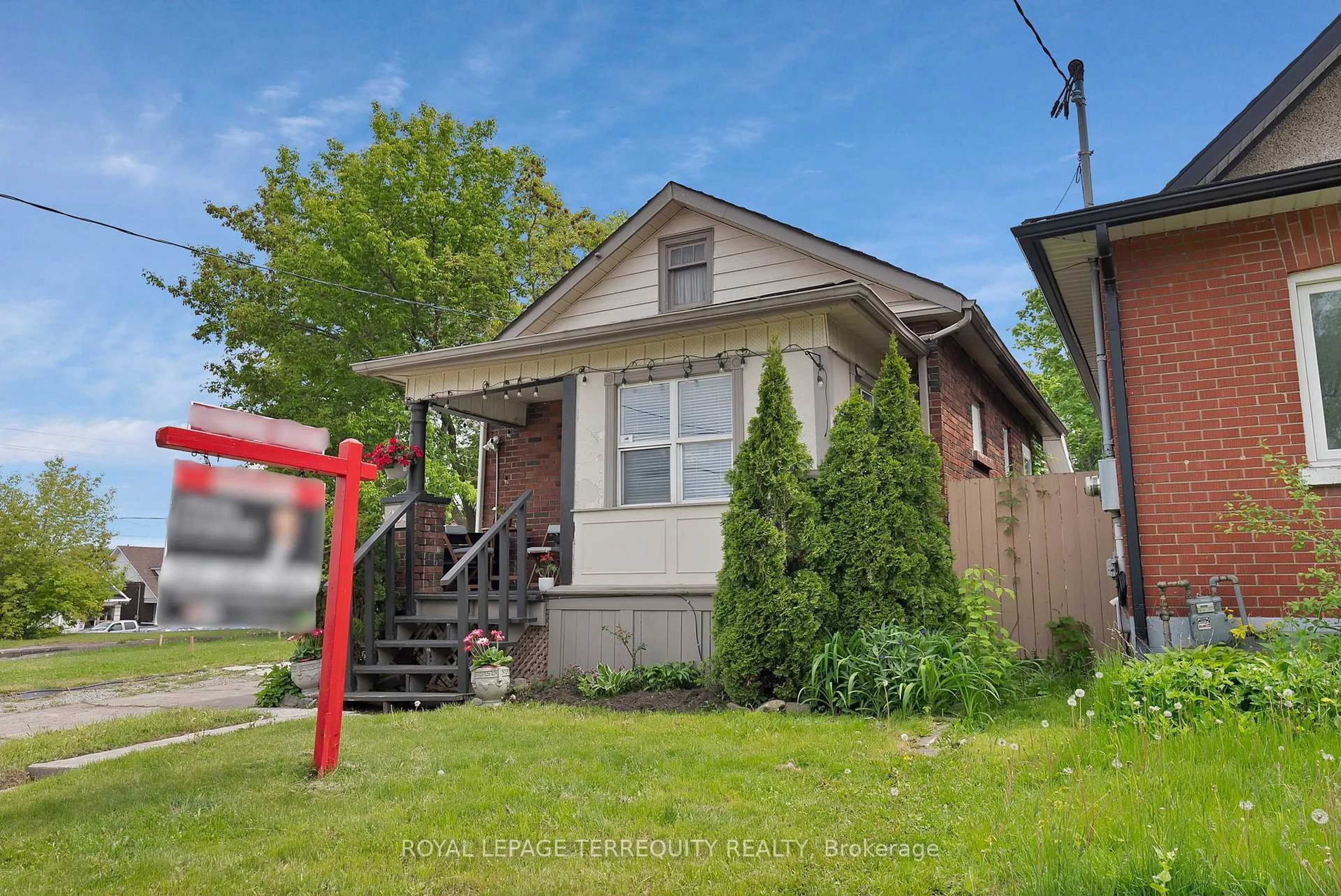 Unknown for 253 Olive Ave, Oshawa Ontario L1H 2P4