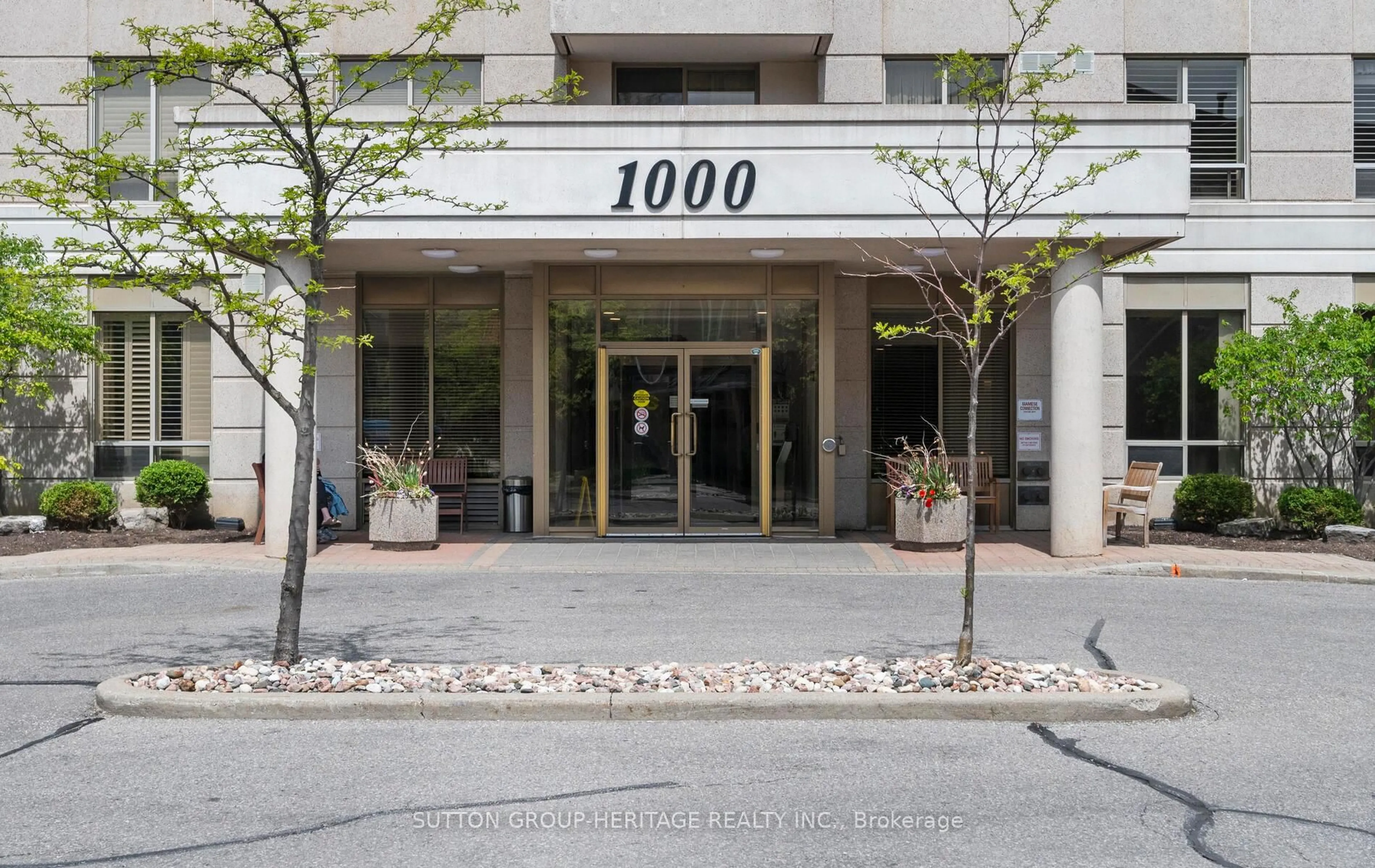 Indoor foyer for 1000 The Esplanade Ave #1015, Pickering Ontario L1V 6V4