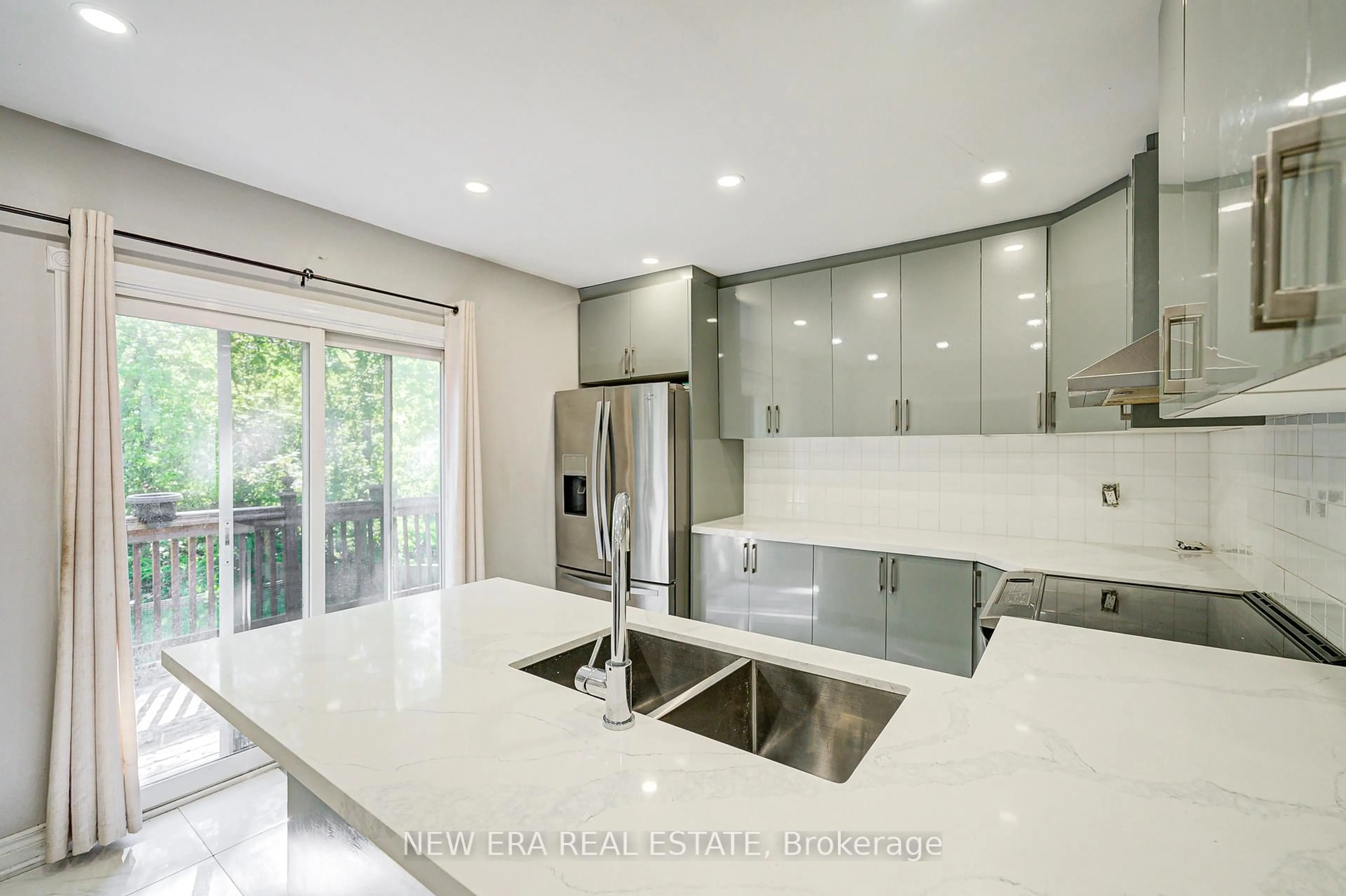 Contemporary kitchen, ceramic/tile floor for 345 Park Rd, Oshawa Ontario L1J 4H6