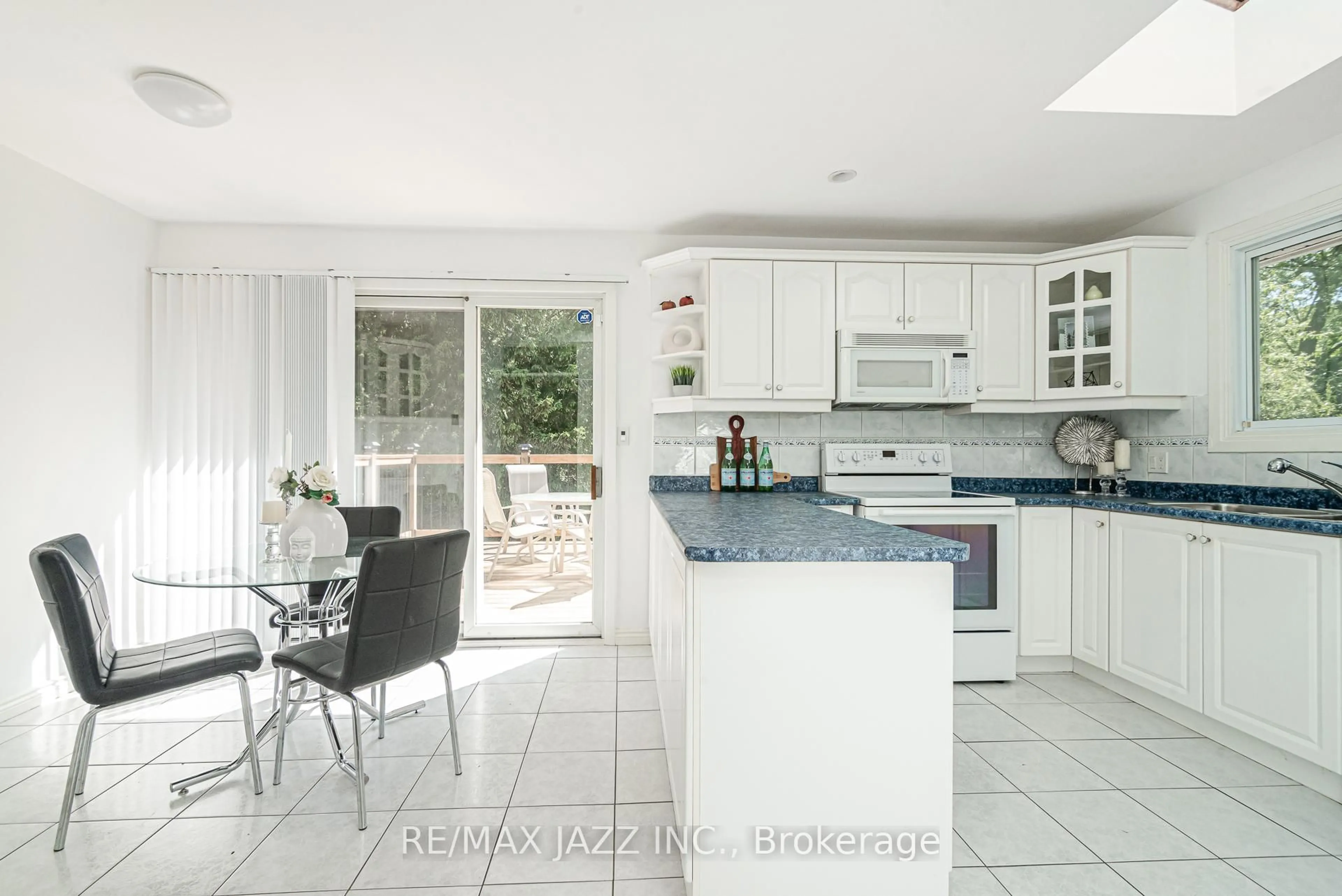 Open concept kitchen, ceramic/tile floor for 92 Marica Ave, Oshawa Ontario L1G 3G8