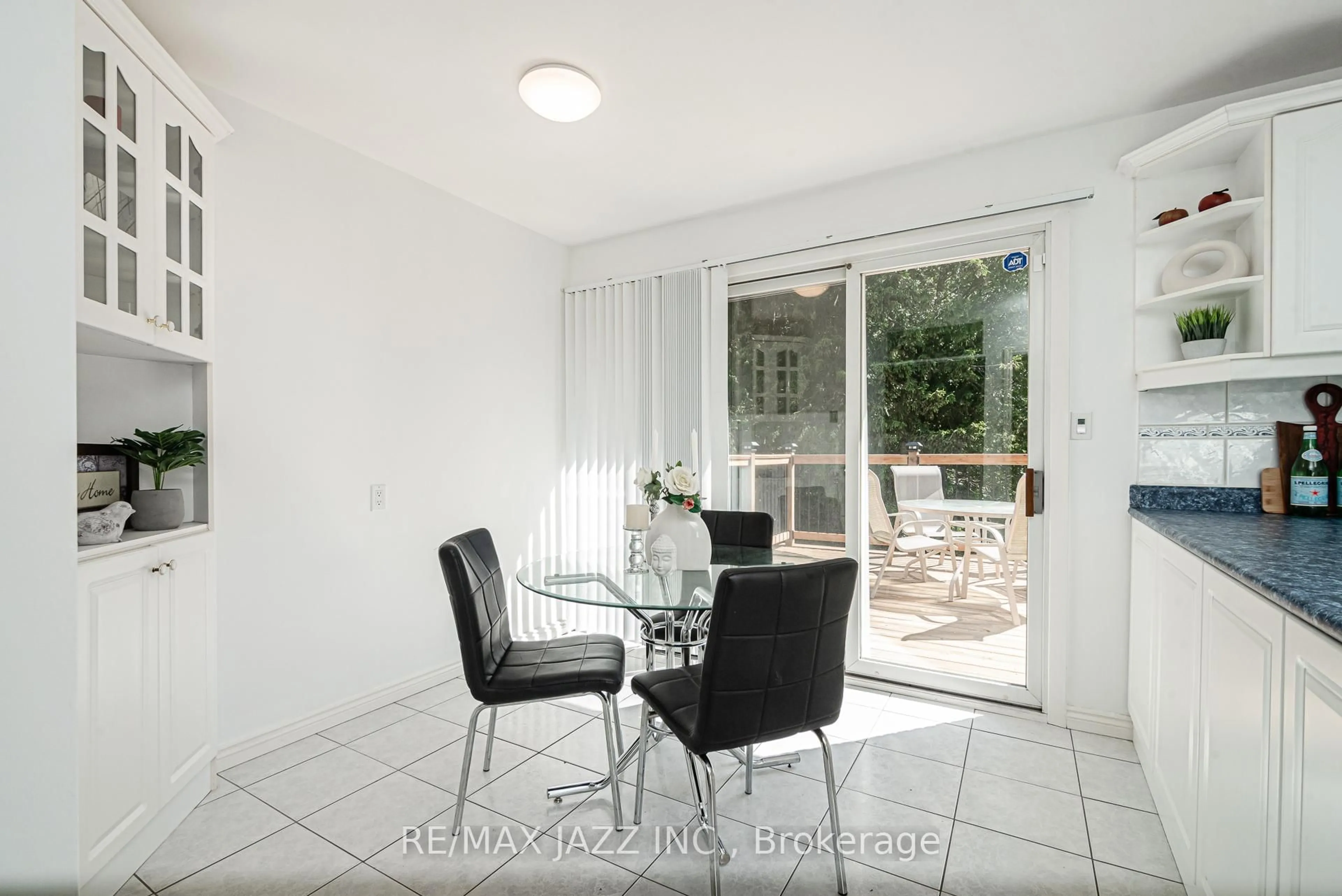 Dining room, unknown for 92 Marica Ave, Oshawa Ontario L1G 3G8