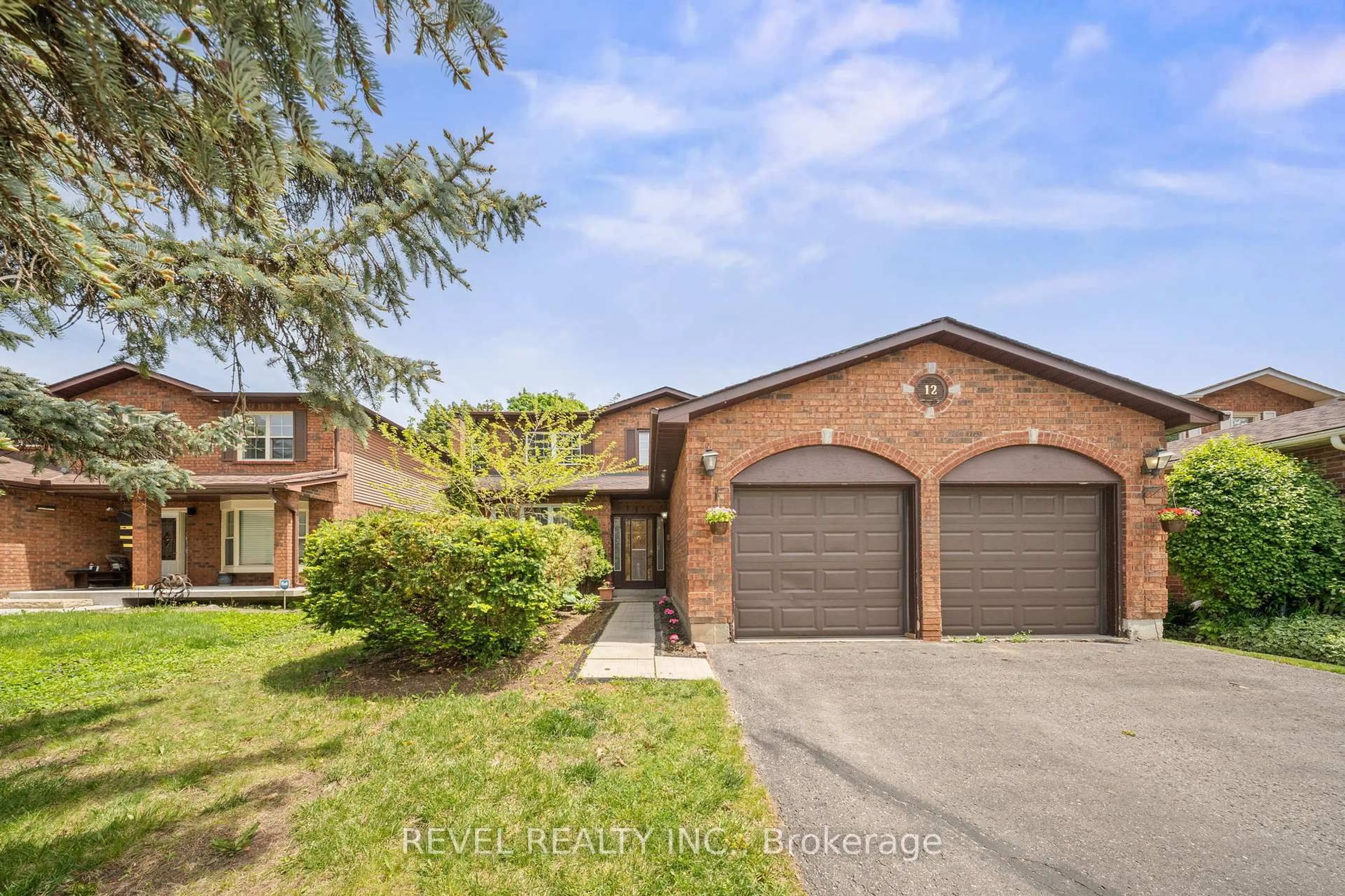 Home with brick exterior material, street for 12 Robinson Cres, Whitby Ontario L1N 6W5