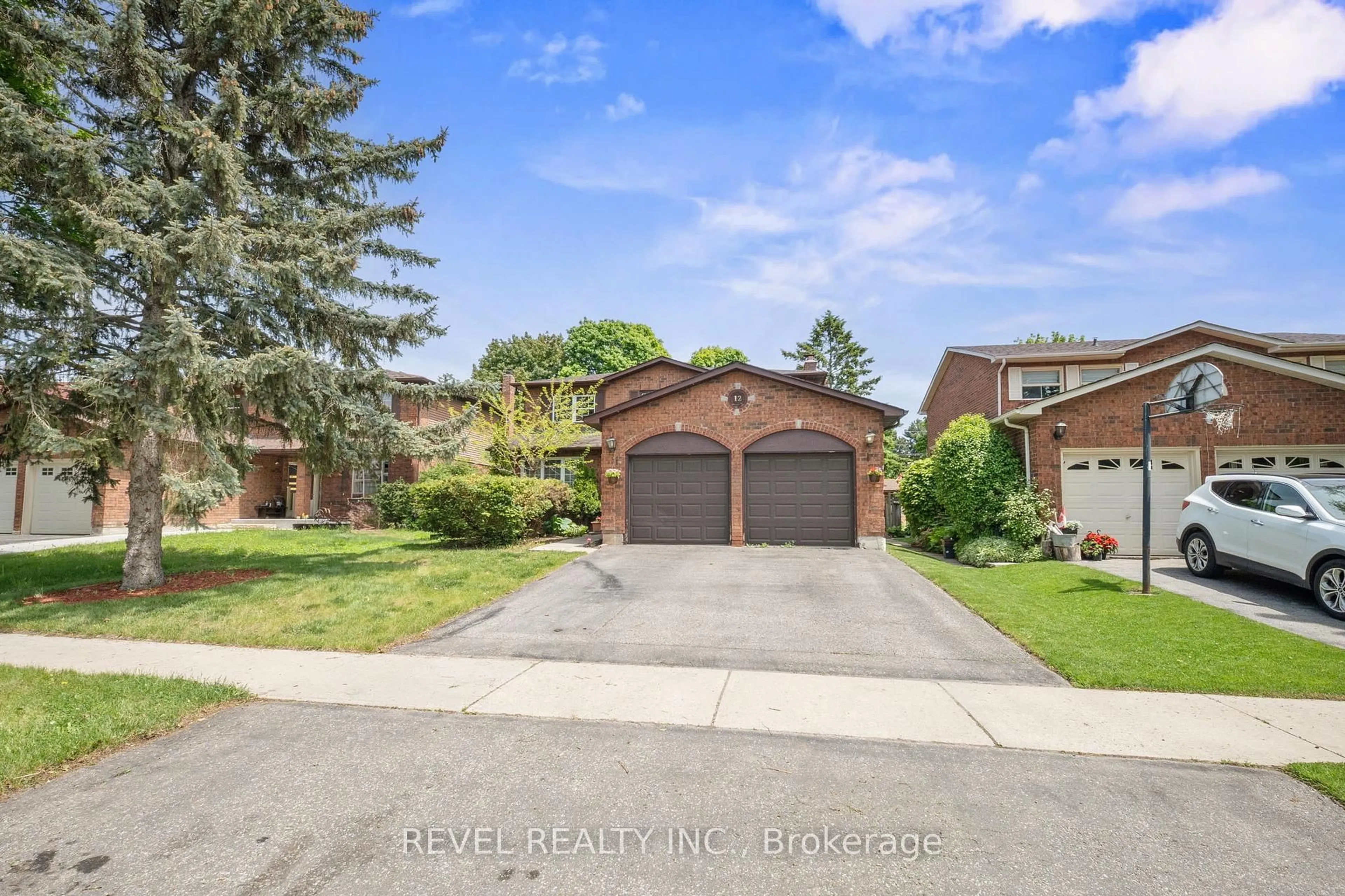 Home with brick exterior material, street for 12 Robinson Cres, Whitby Ontario L1N 6W5