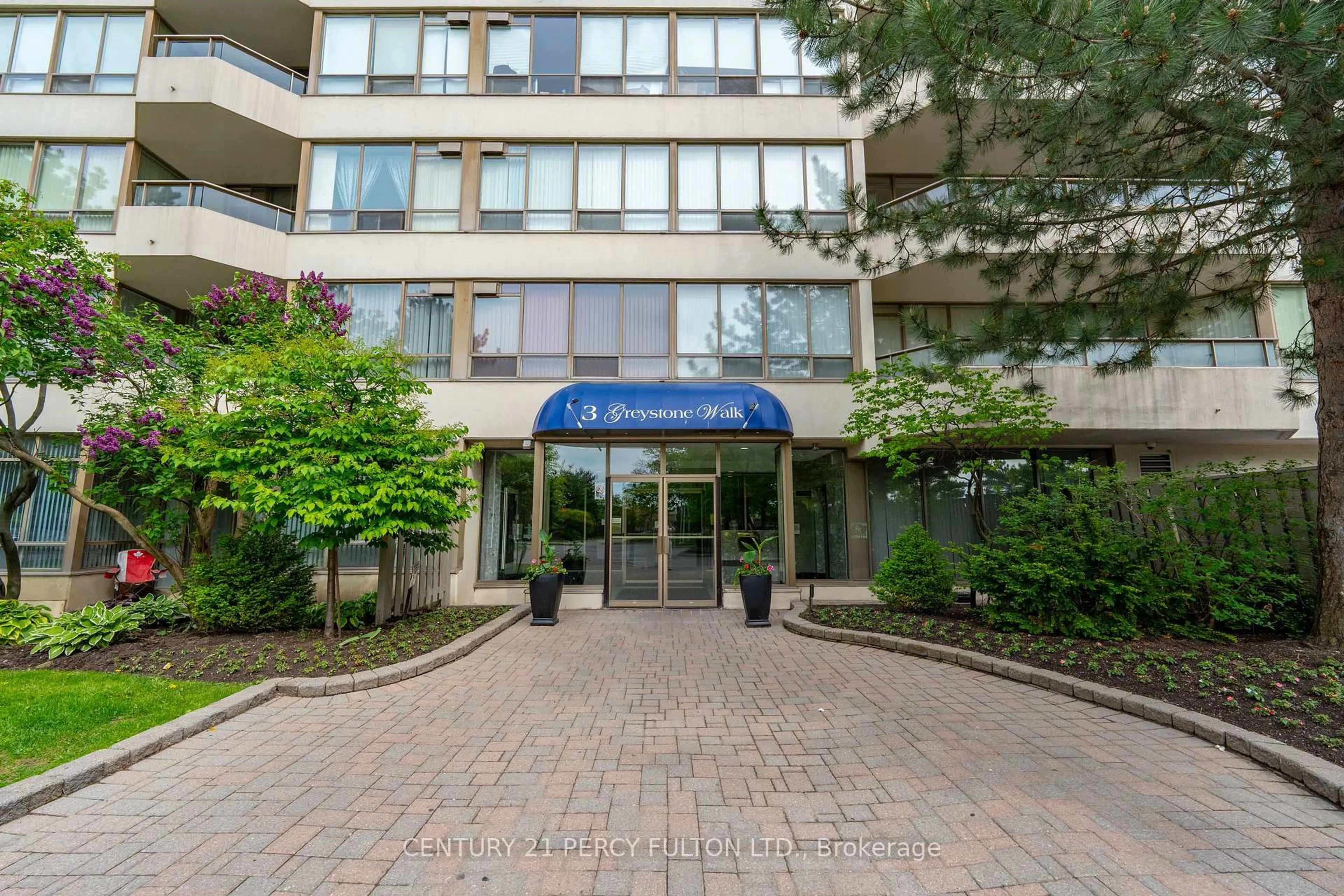 Indoor foyer for 3 Greystone Walk Dr #925, Toronto Ontario M1K 5J4