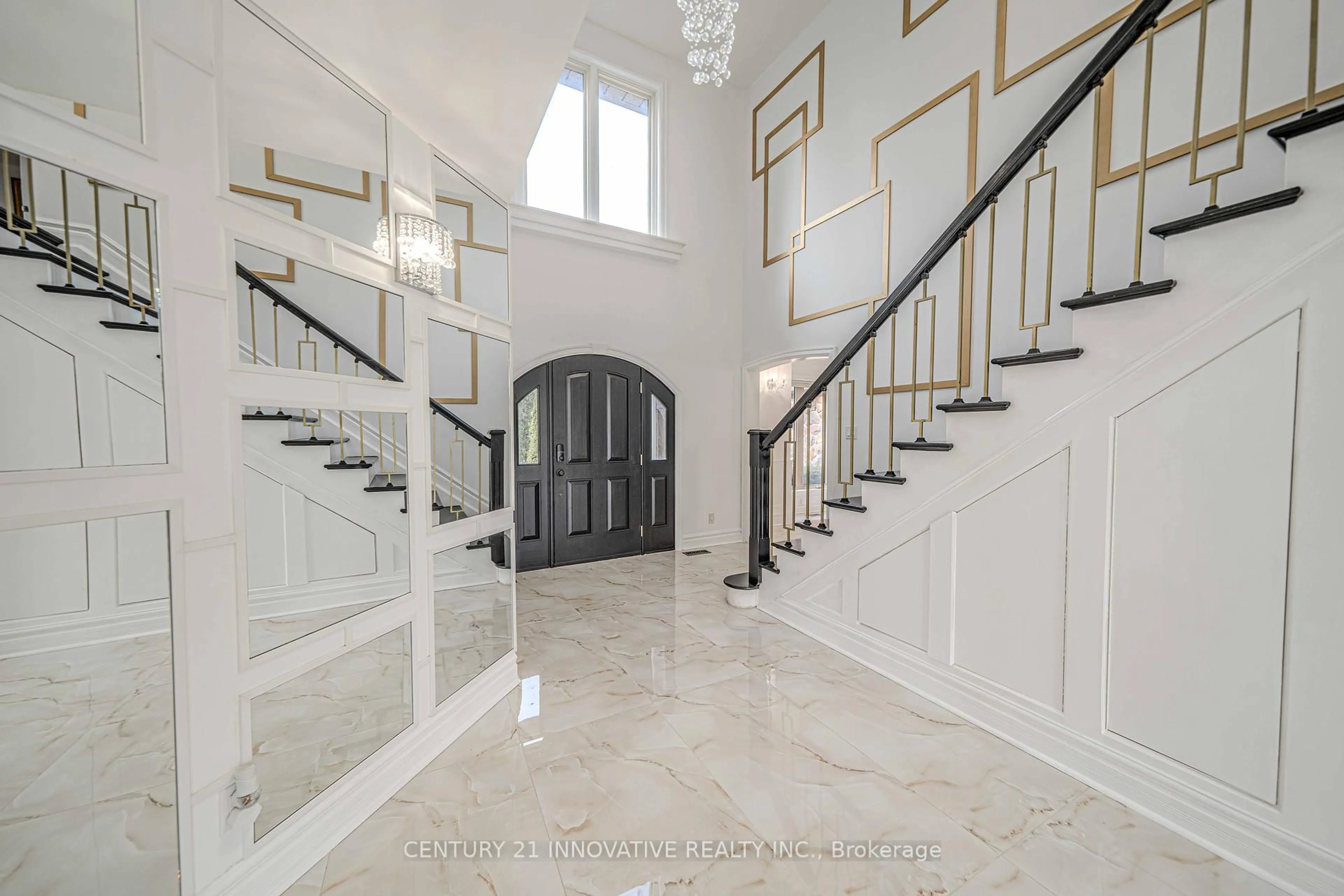Indoor foyer for 445 Townline Rd, Whitby Ontario L0B 1J0