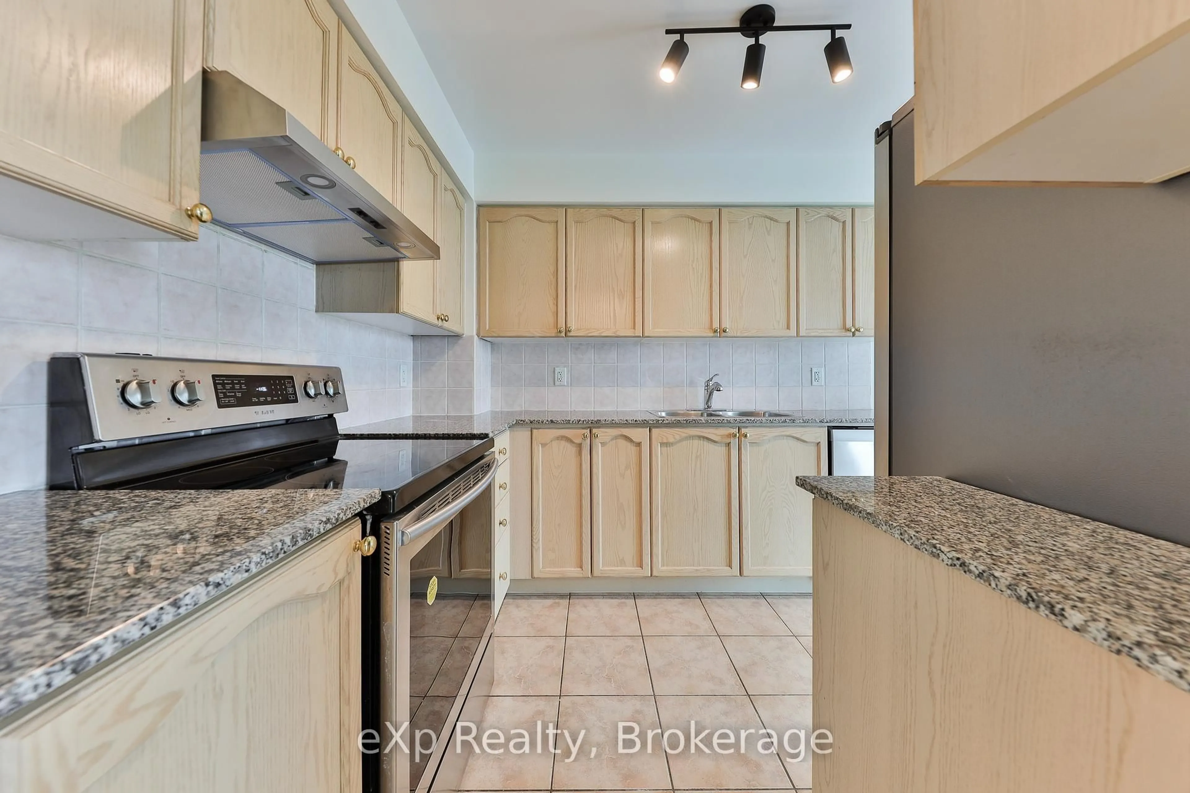 Standard kitchen, unknown for 83 Borough Dr #815, Toronto Ontario M1P 5E4