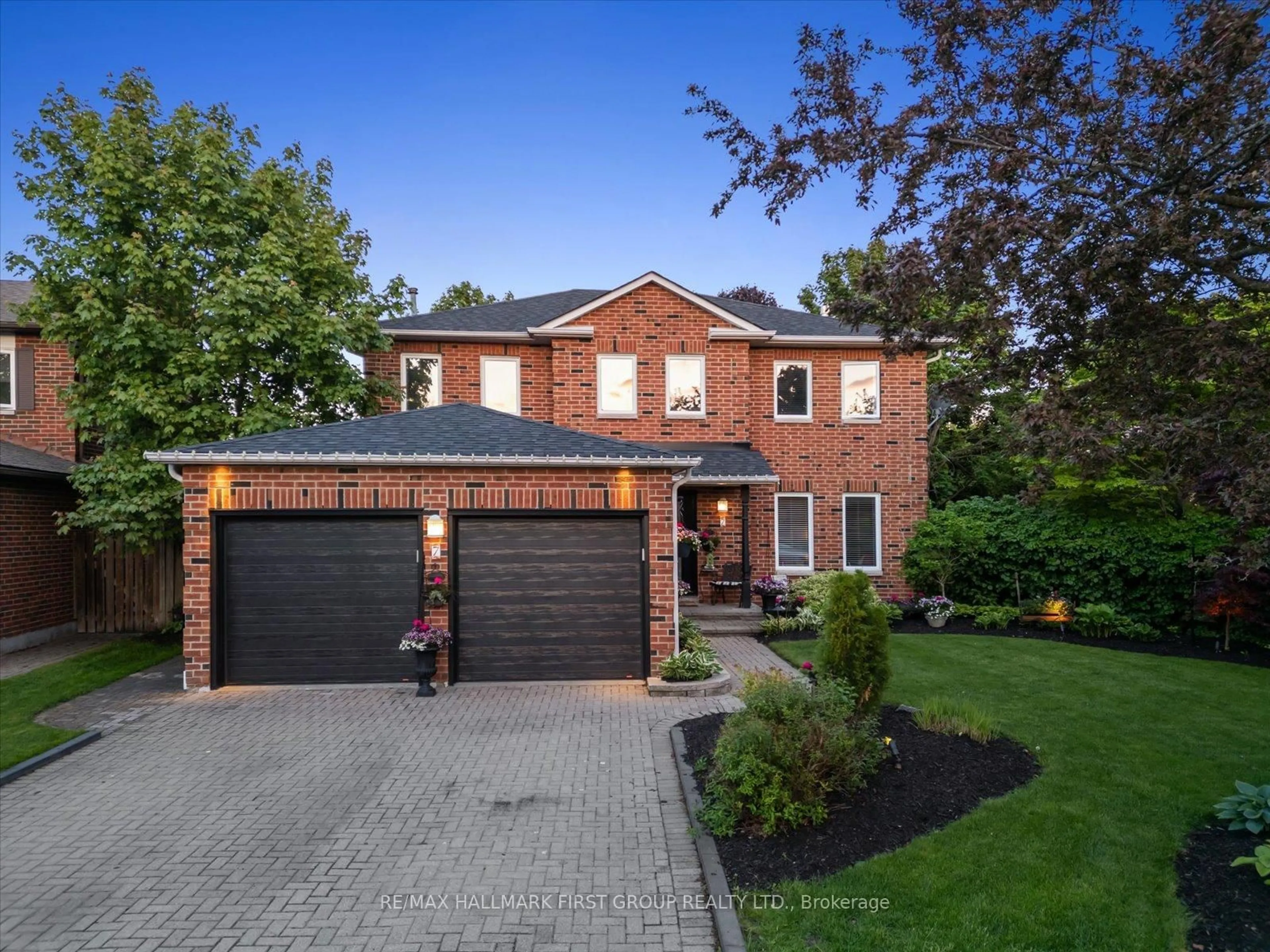 Home with brick exterior material, street for 7 Brookdale Cres, Whitby Ontario L1P 1J4