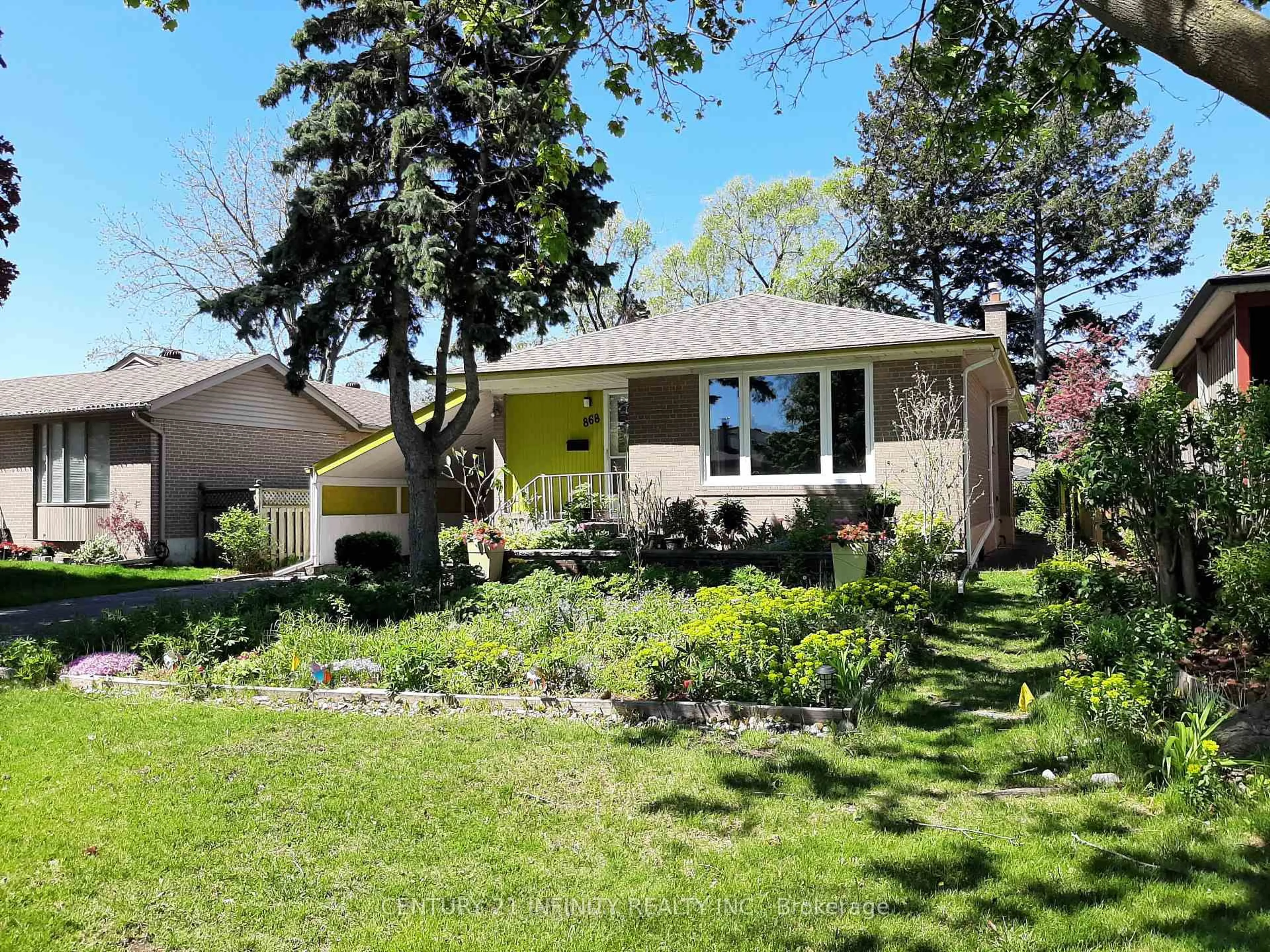 Unknown for 868 Antonio St, Pickering Ontario L1W 1T3