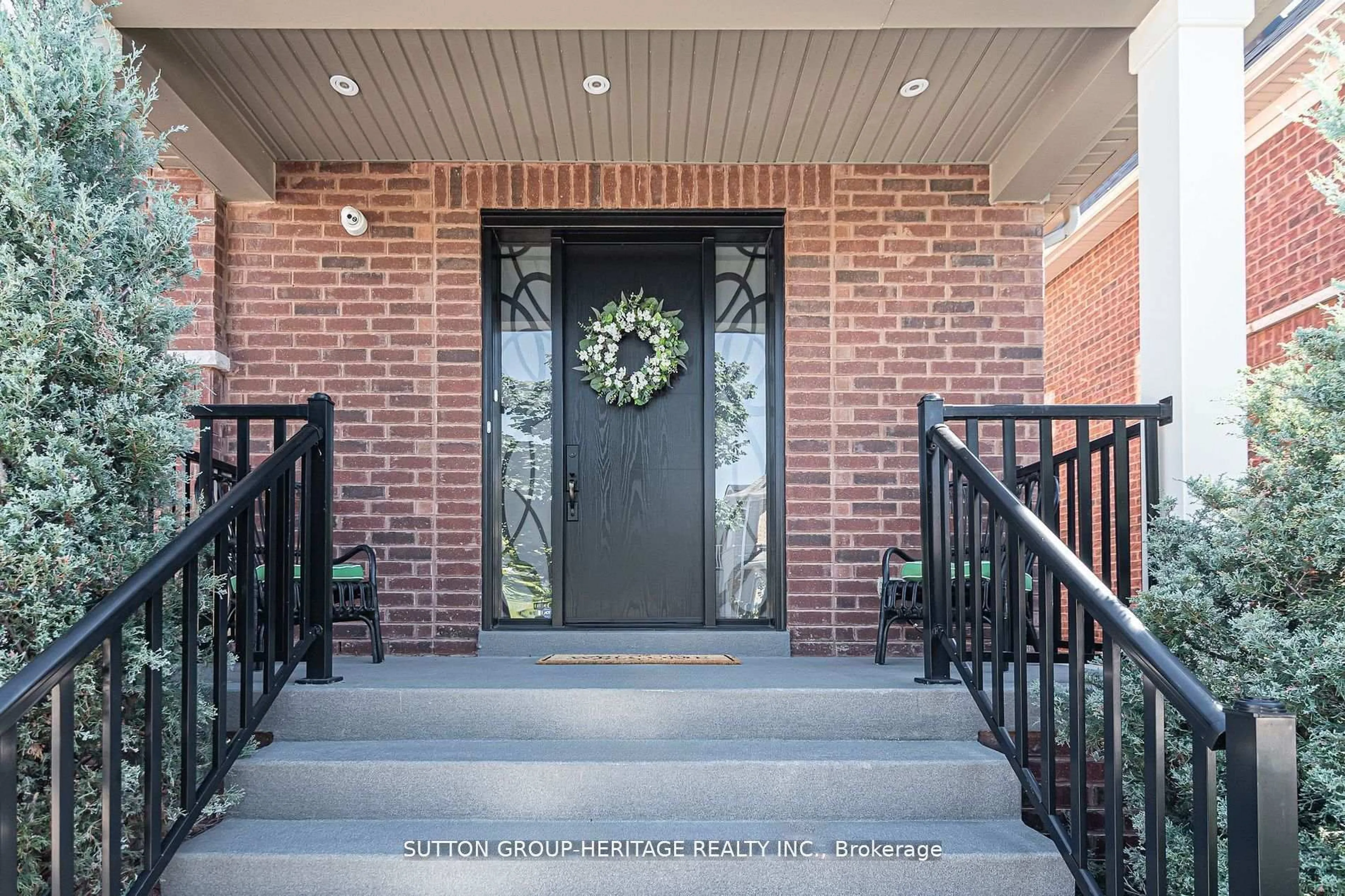 Indoor entryway for 9 Halliday St, Ajax Ontario L1Z 0N3