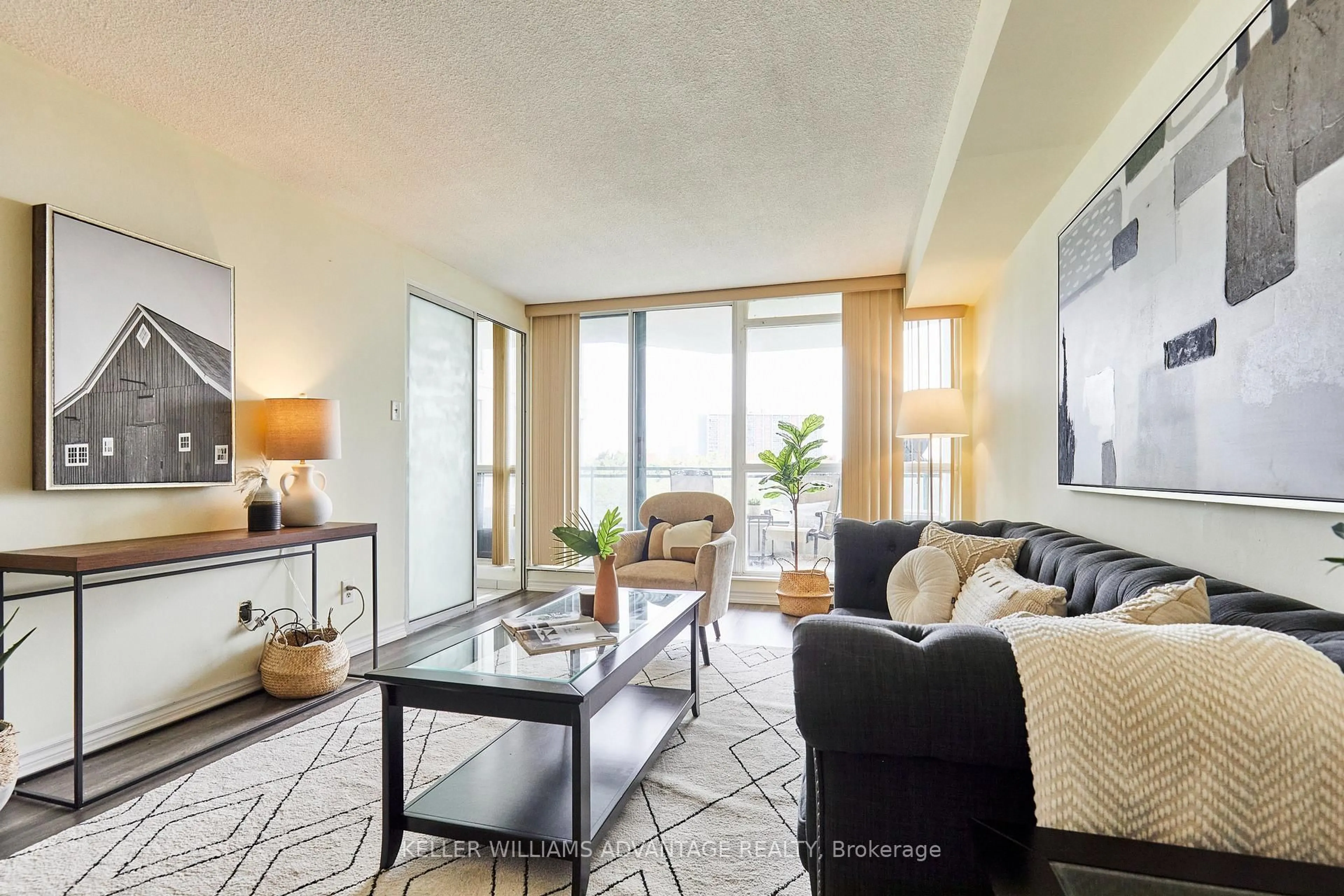 Living room with furniture, unknown for 4727 Sheppard Ave #608, Toronto Ontario M1S 5B3