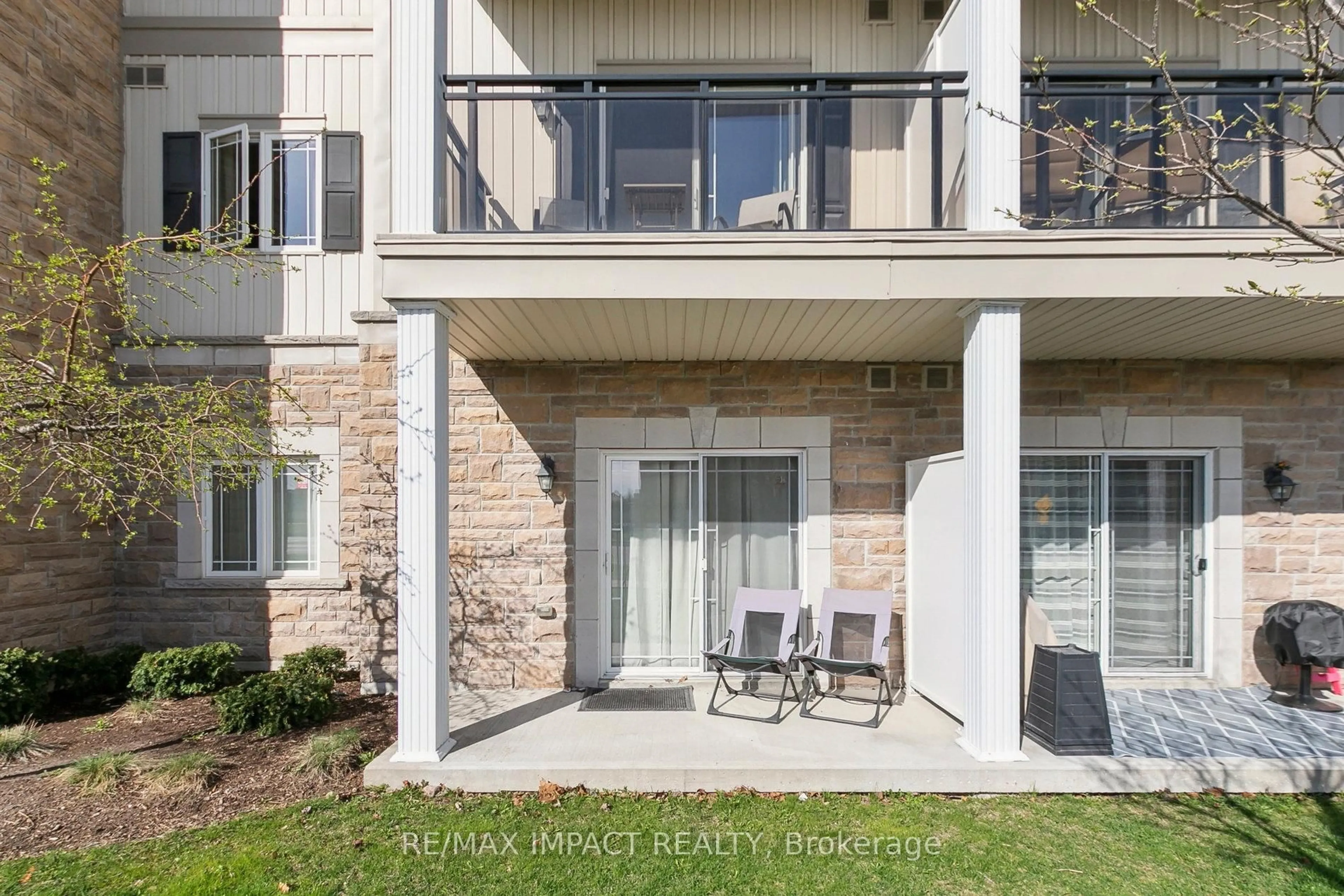 Patio, unknown for 1 Sidney Lane #L-05, Clarington Ontario L1C 0N5