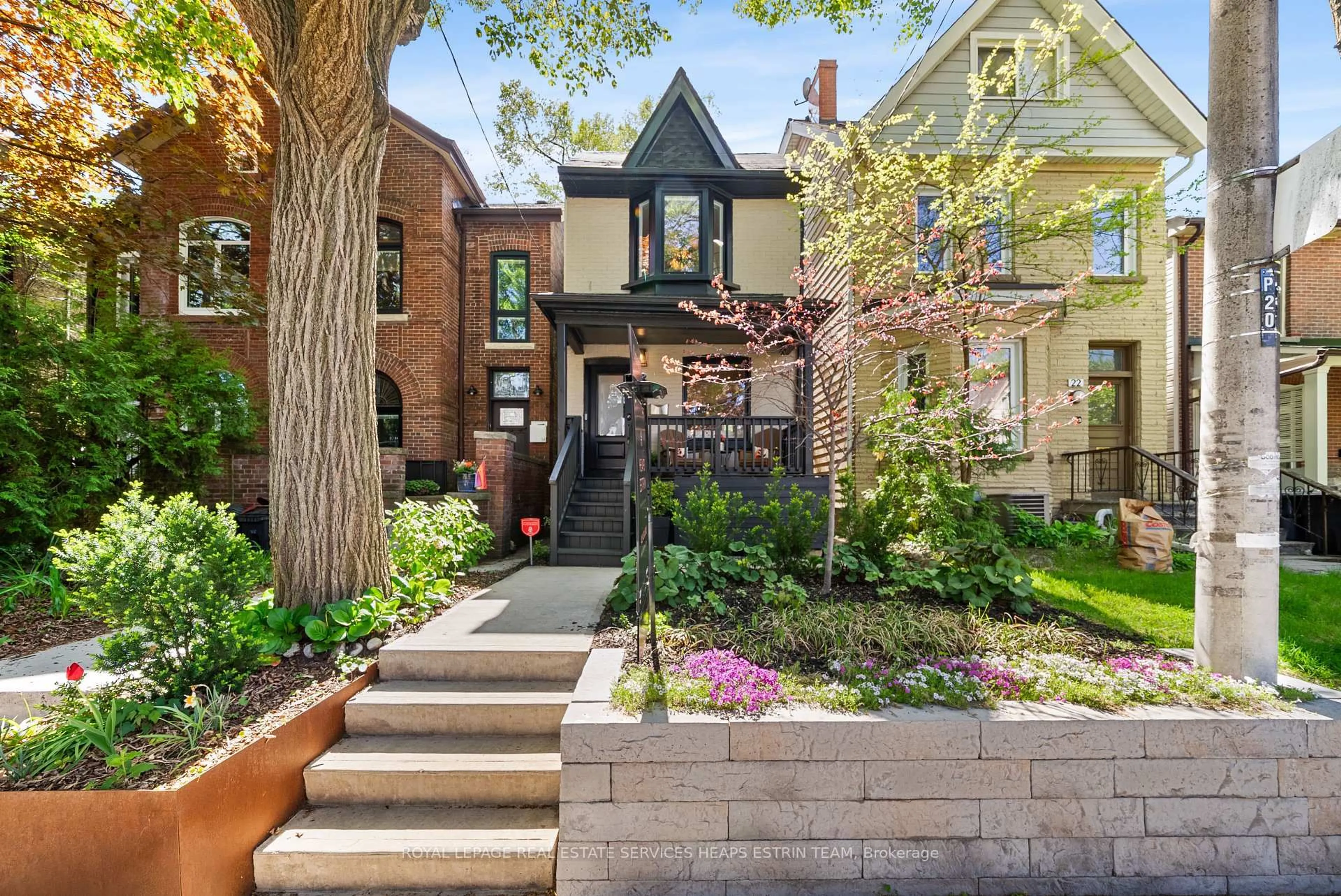 Unknown for 20 Howland Rd, Toronto Ontario M4K 2Z6