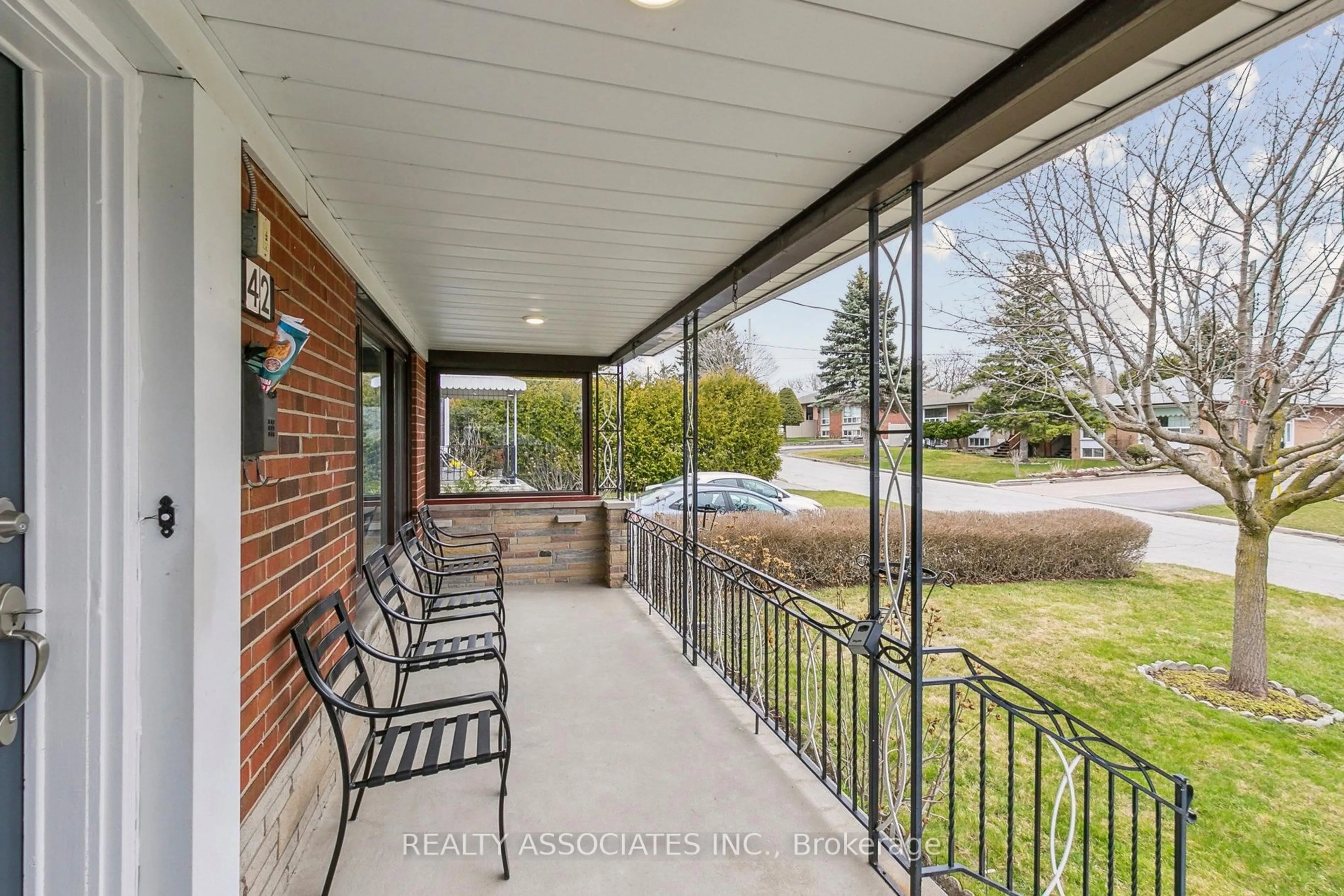Patio, street for 42 Fraserton Cres, Toronto Ontario M1J 1S8