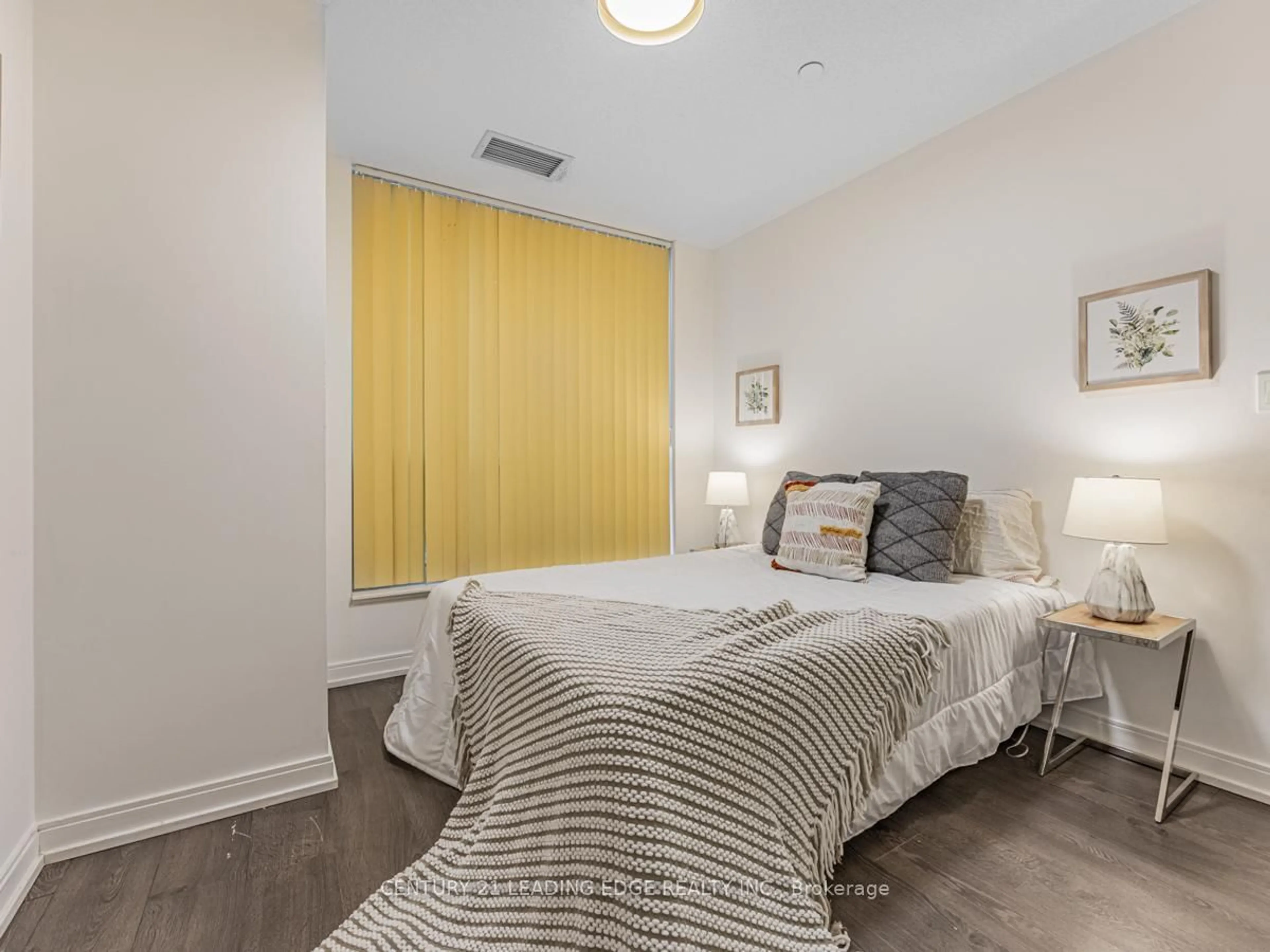 Bedroom with bed, unknown for 255 Village Green Sq #811, Toronto Ontario M1S 0L7