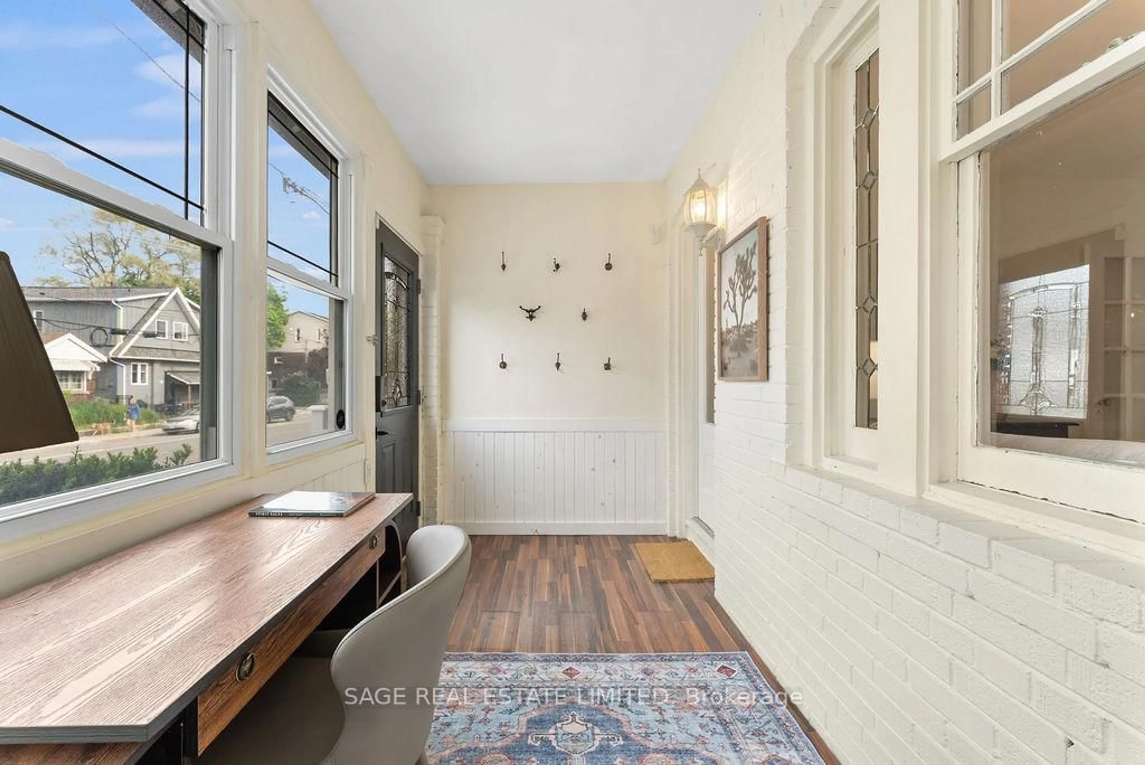 Indoor entryway for 32 Greenwood Ave, Toronto Ontario M4L 2P4