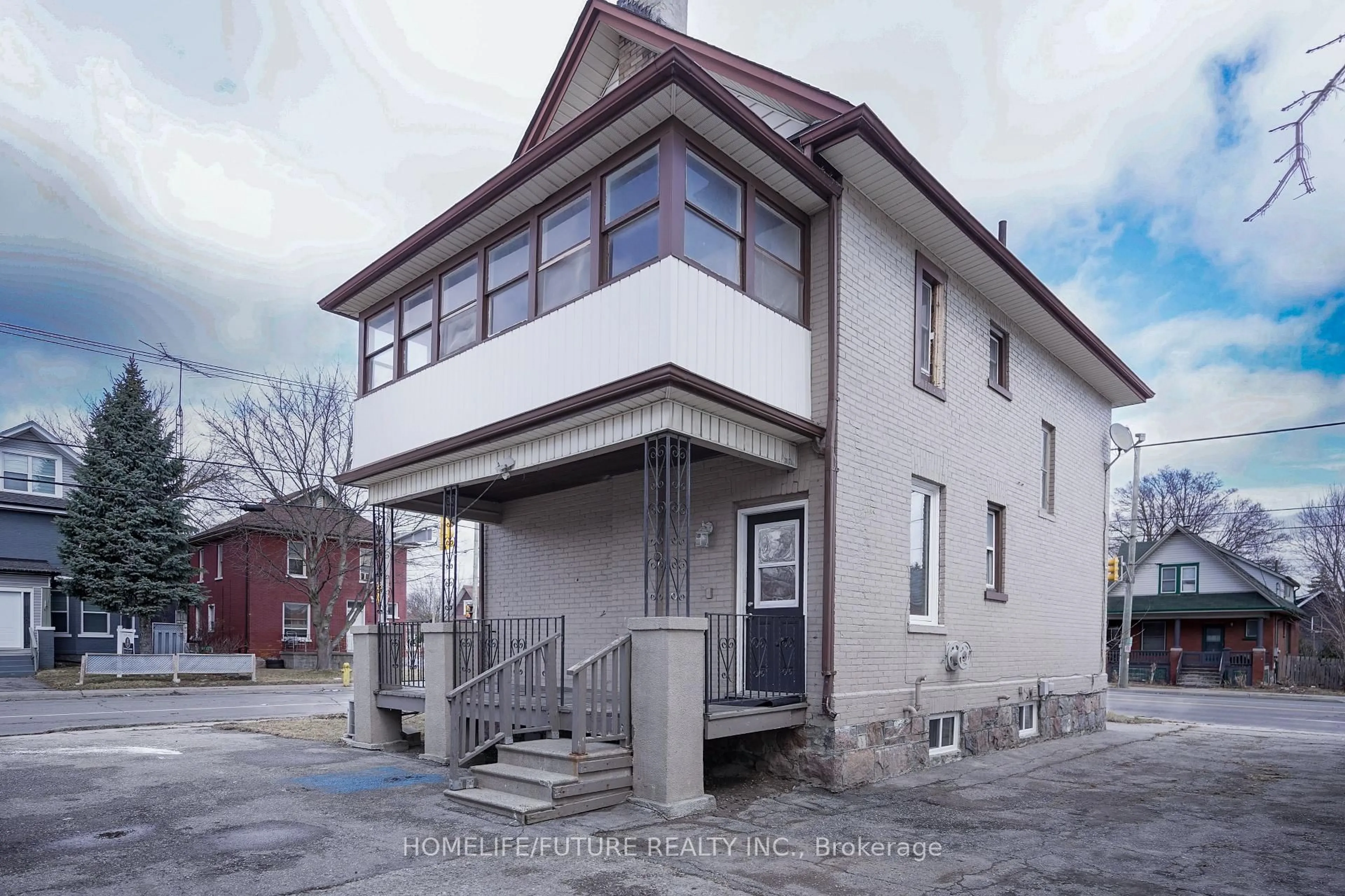 Unknown for 42 Ritson Rd, Oshawa Ontario L1H 5G9