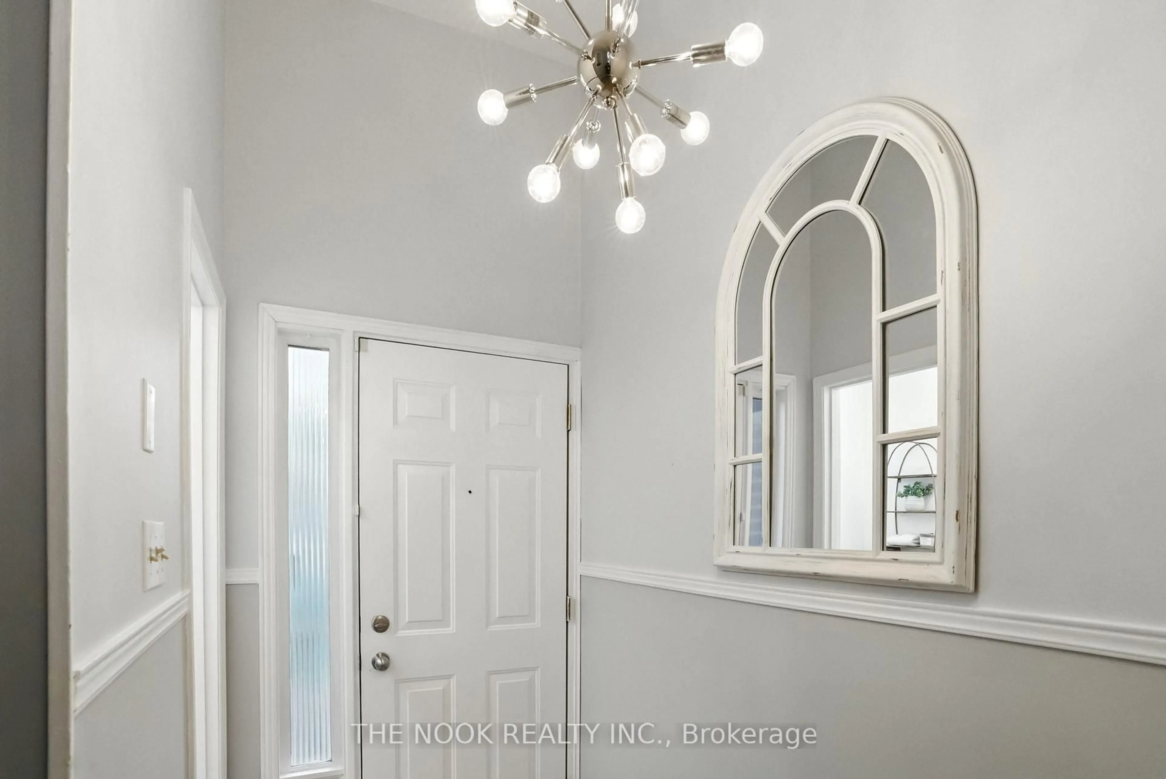Indoor entryway for 765 Oklahoma Dr #53, Pickering Ontario L1W 3C9