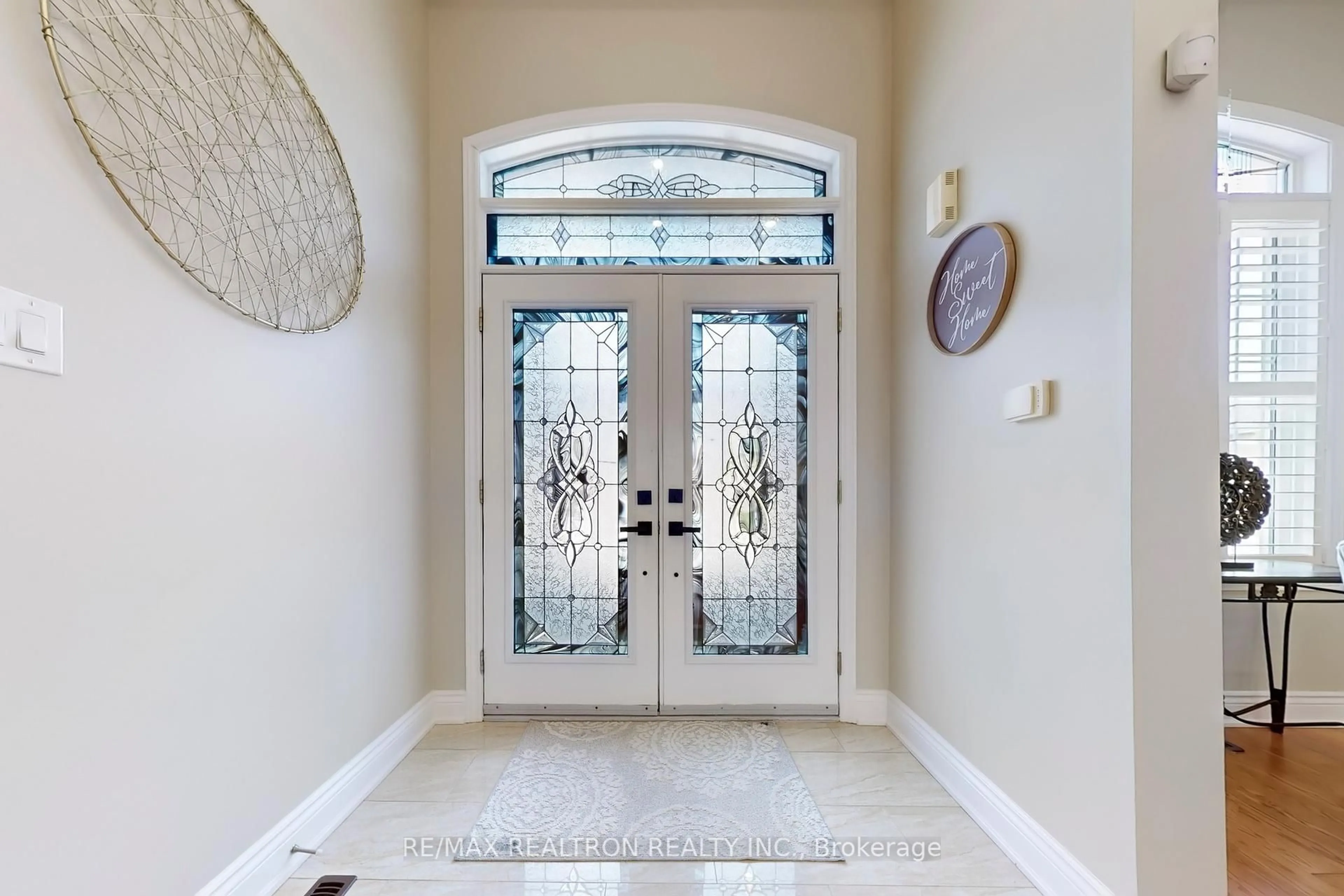 Indoor entryway for 11 Salvage St, Ajax Ontario L1Z 1S5