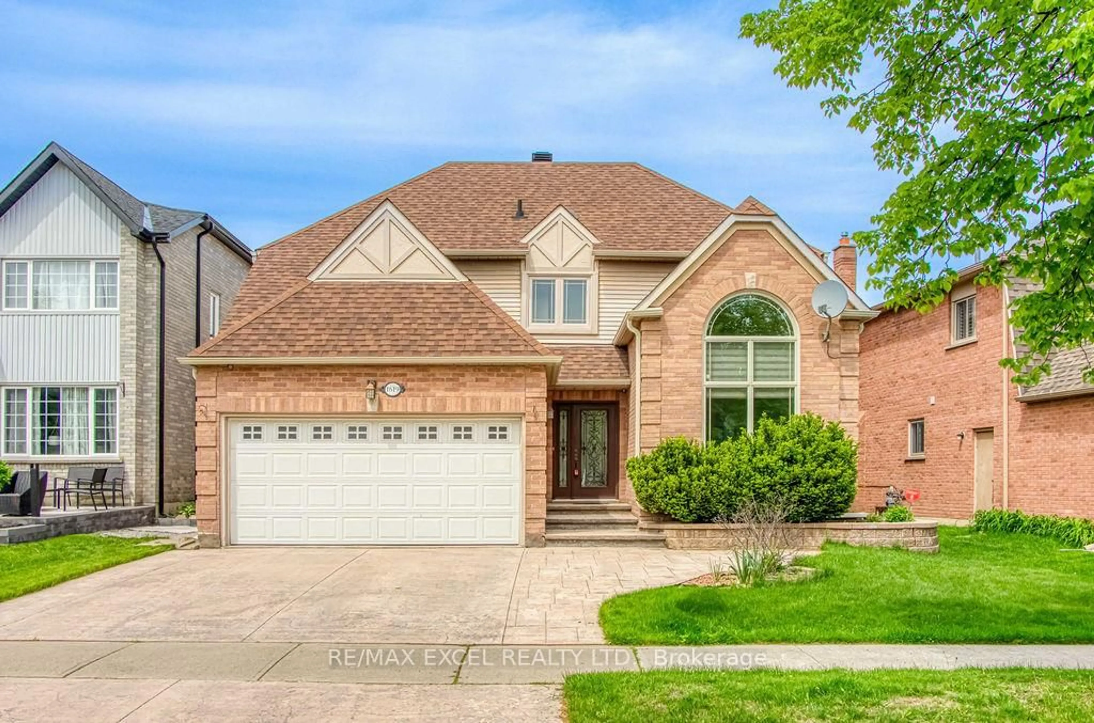 Home with brick exterior material, street for 1619 Amberlea Rd, Pickering Ontario L1V 5P3