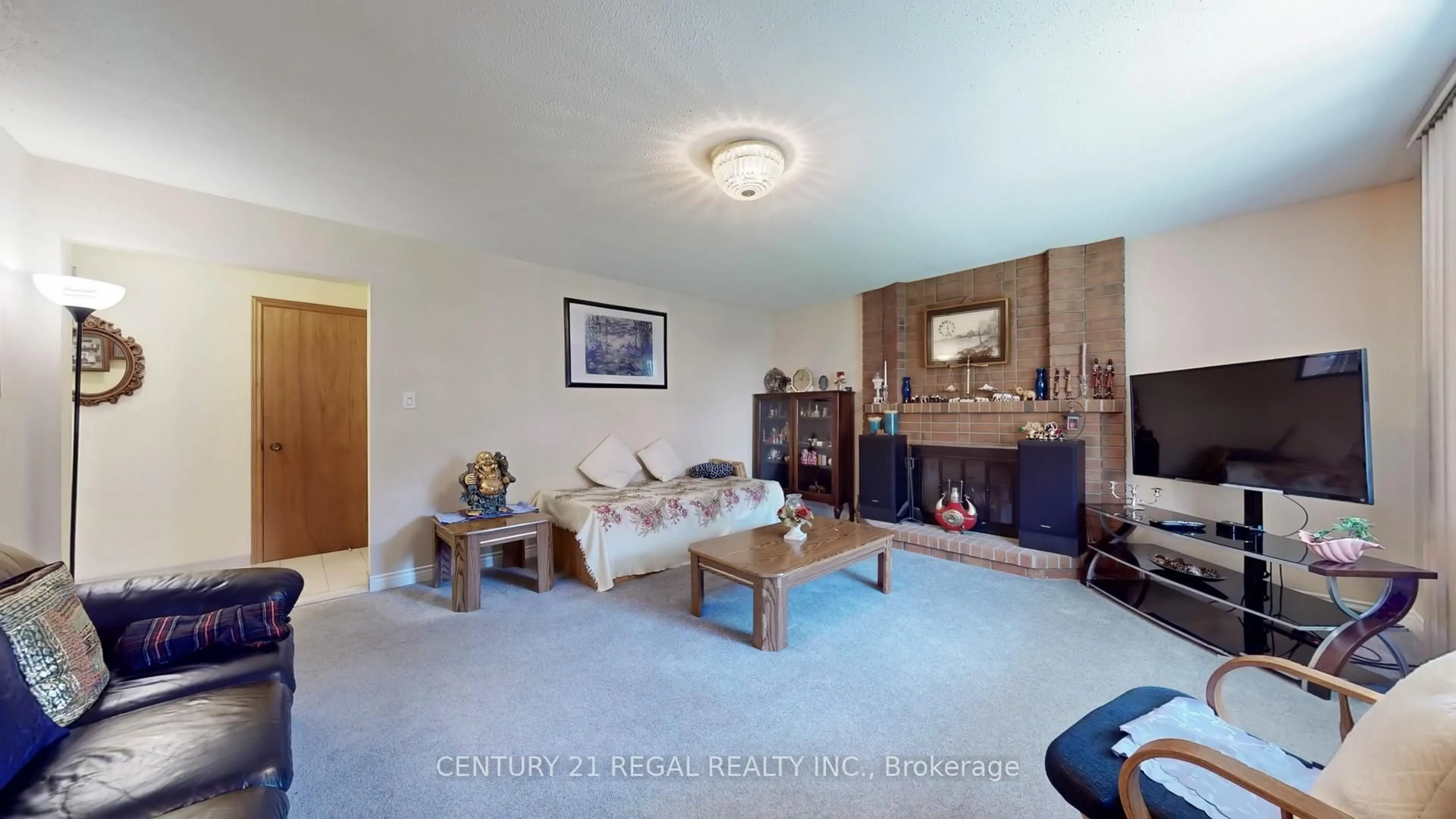 Living room with furniture, unknown for 30 Purcell Sq, Toronto Ontario M1V 3Y3