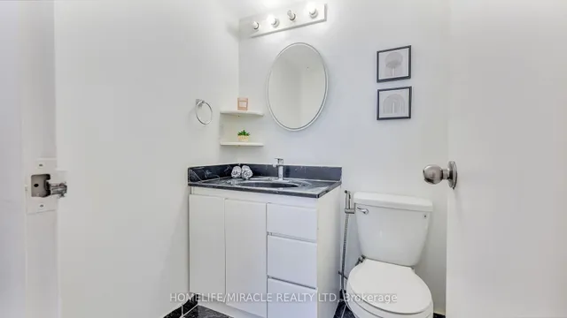Additional property image - 100 Echo Pt Unit PH10