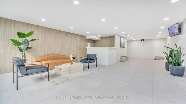 Additional property image - 100 Echo Pt Unit PH10
