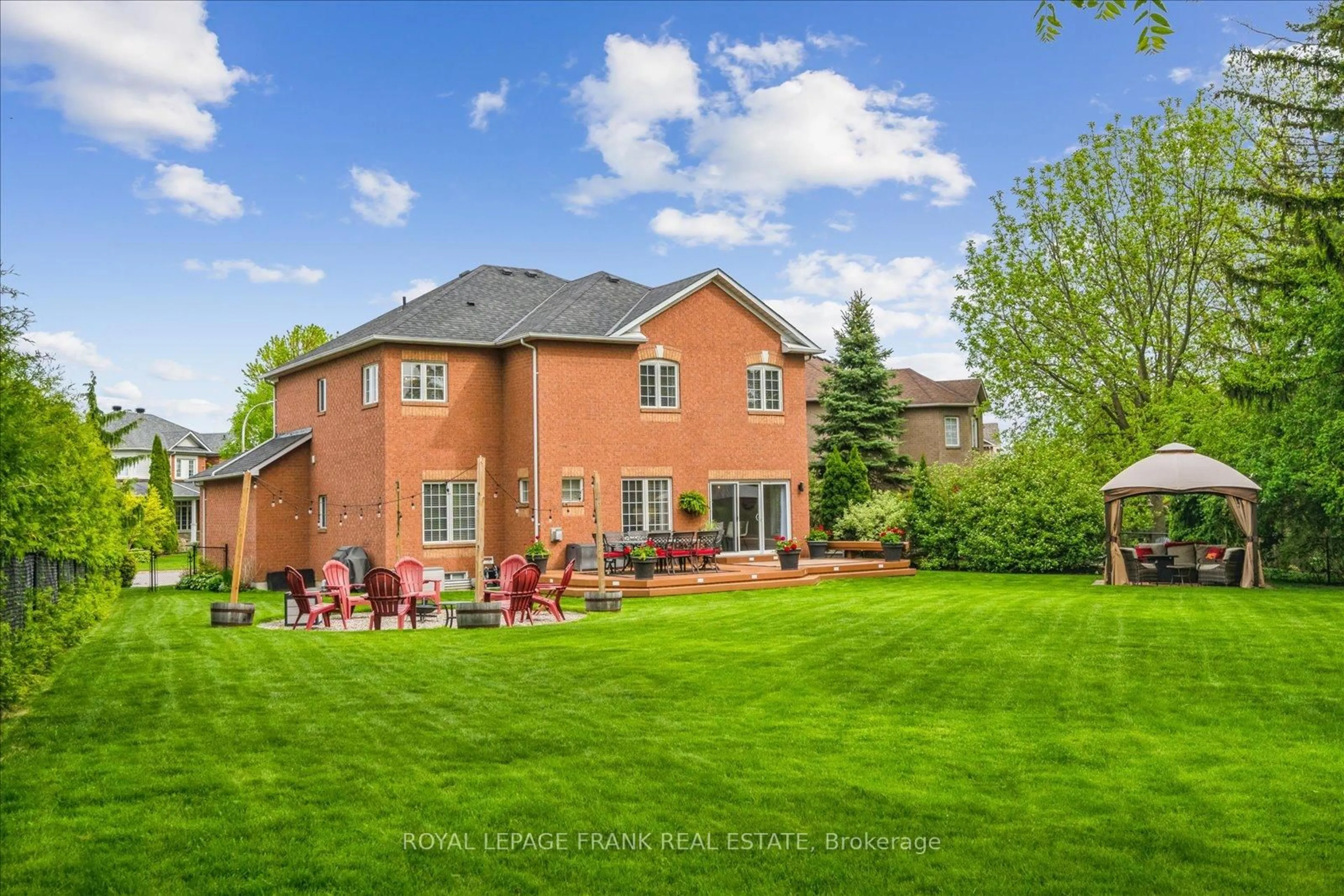 A pic from outside/outdoor area/front of a property/back of a property/a pic from drone, unknown for 24 James Rowe Dr, Whitby Ontario L1R 2X8