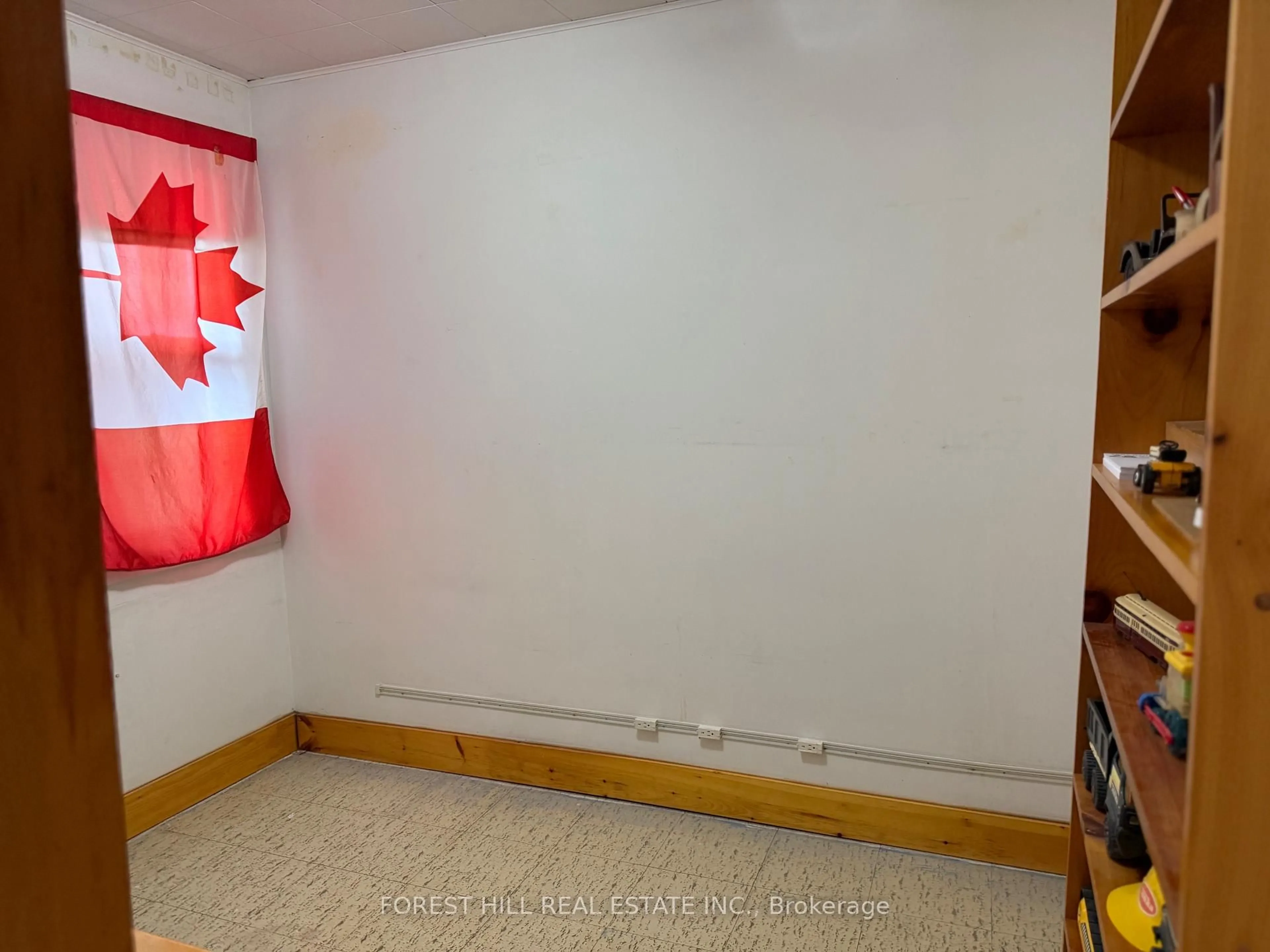 A pic of a room for 89 Haslam St, Toronto Ontario M1N 3N8