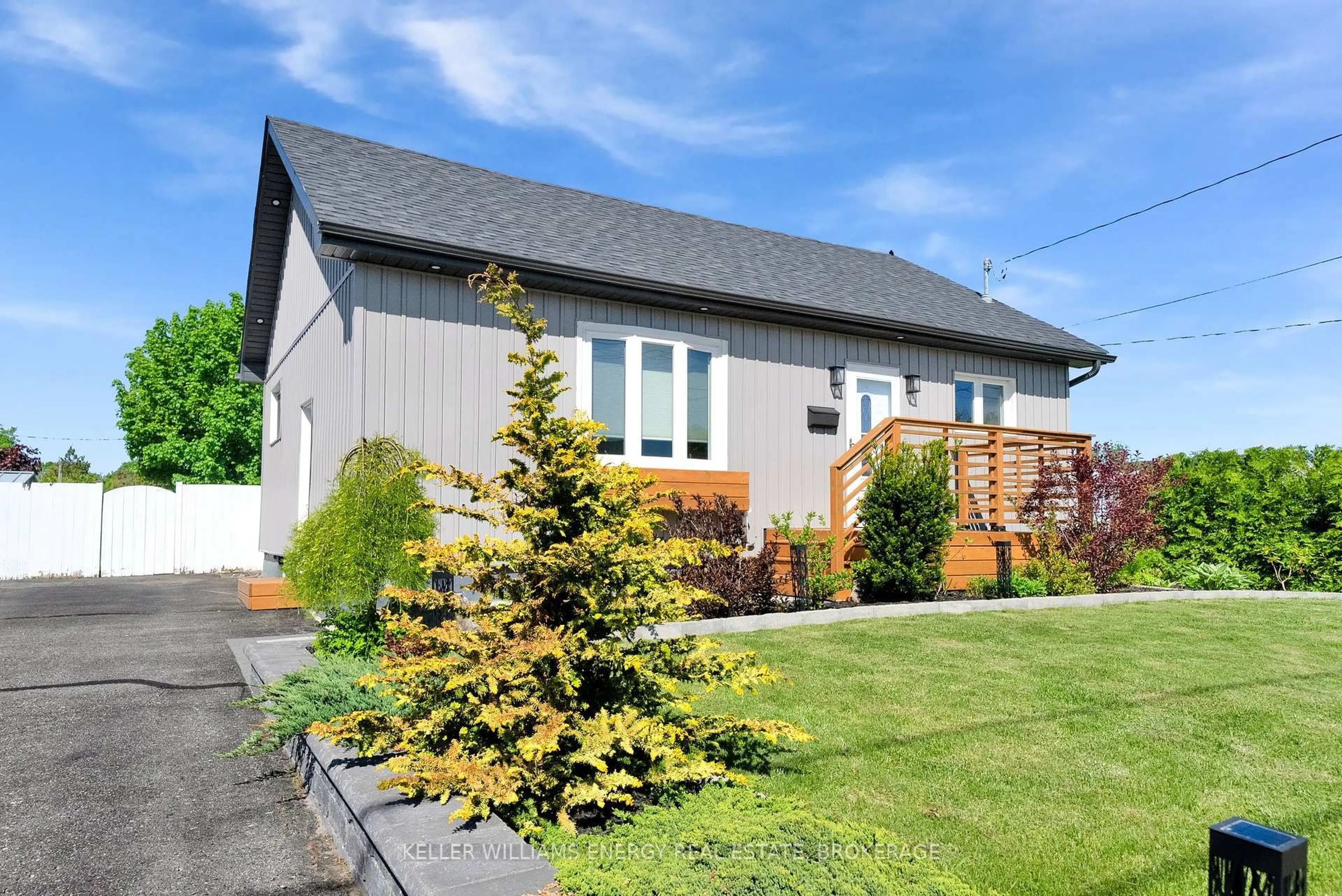Home with vinyl exterior material, street for 1248 Somerville St, Oshawa Ontario L1G 4L2