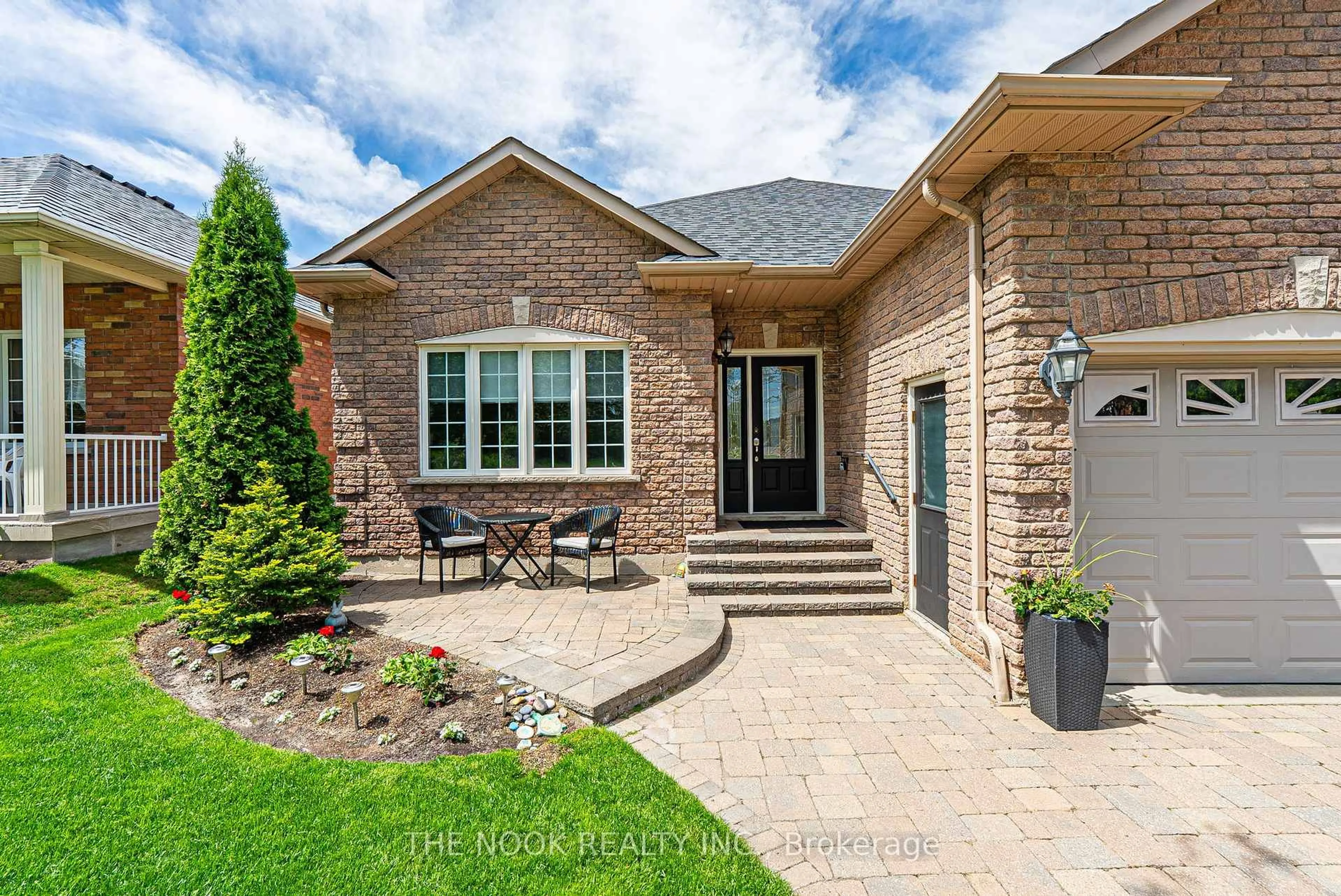 Home with brick exterior material, street for 2 Decoe Crt, Clarington Ontario L1E 3G8