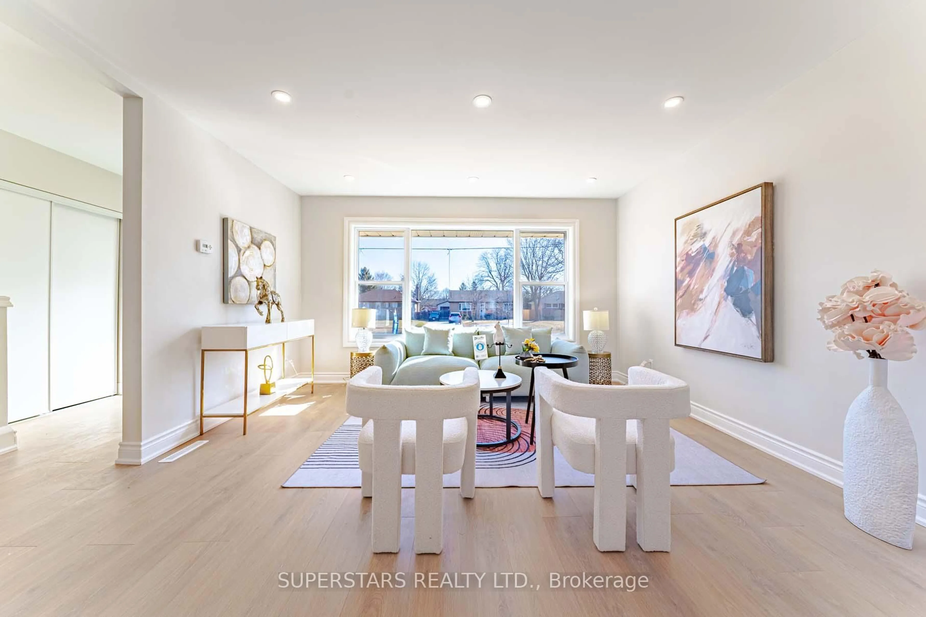 Living room with furniture, unknown for 474 Fernhill Blvd, Oshawa Ontario L1J 5J7