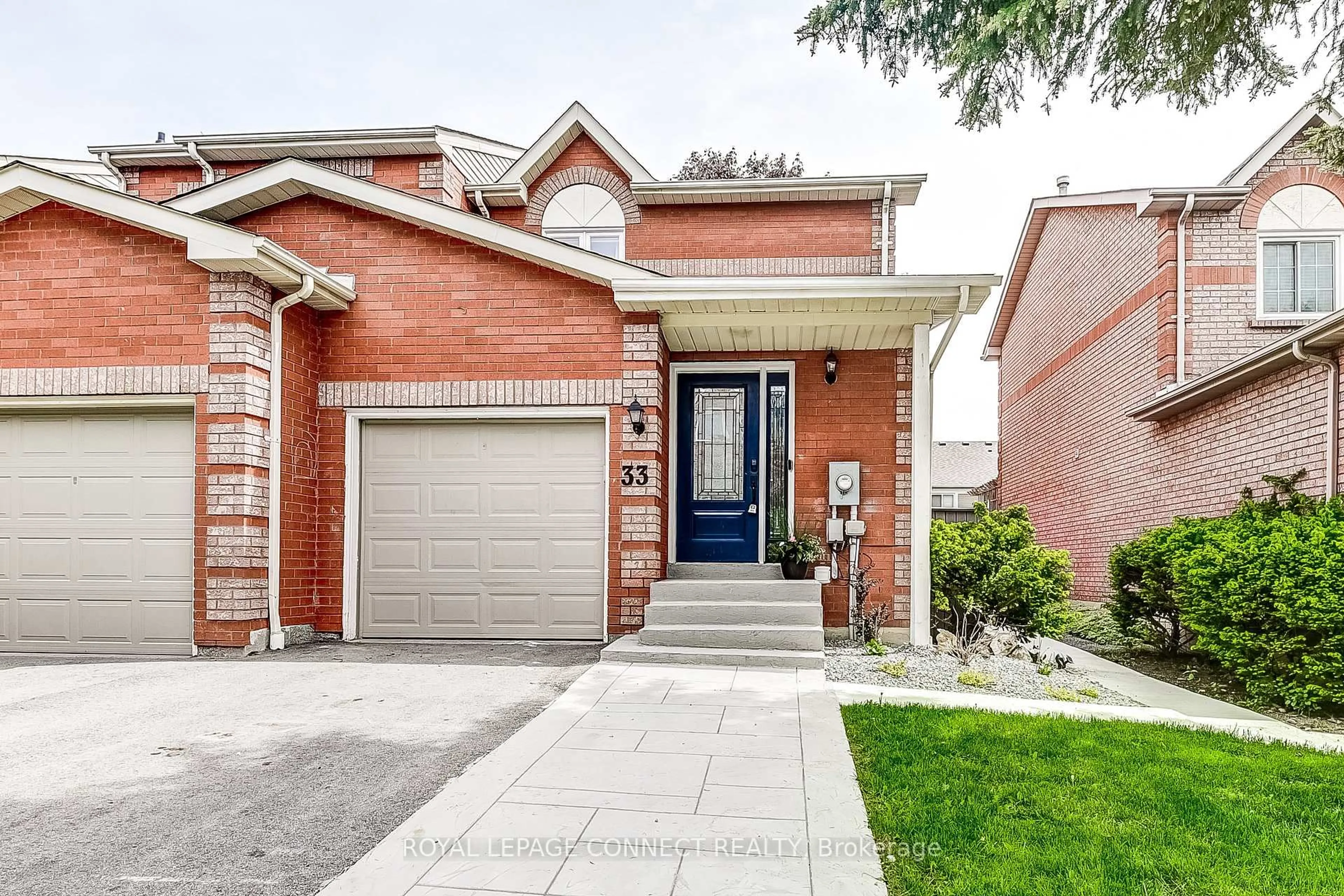 Home with brick exterior material, street for 33 Wallace Dr, Whitby Ontario L1N 9G9