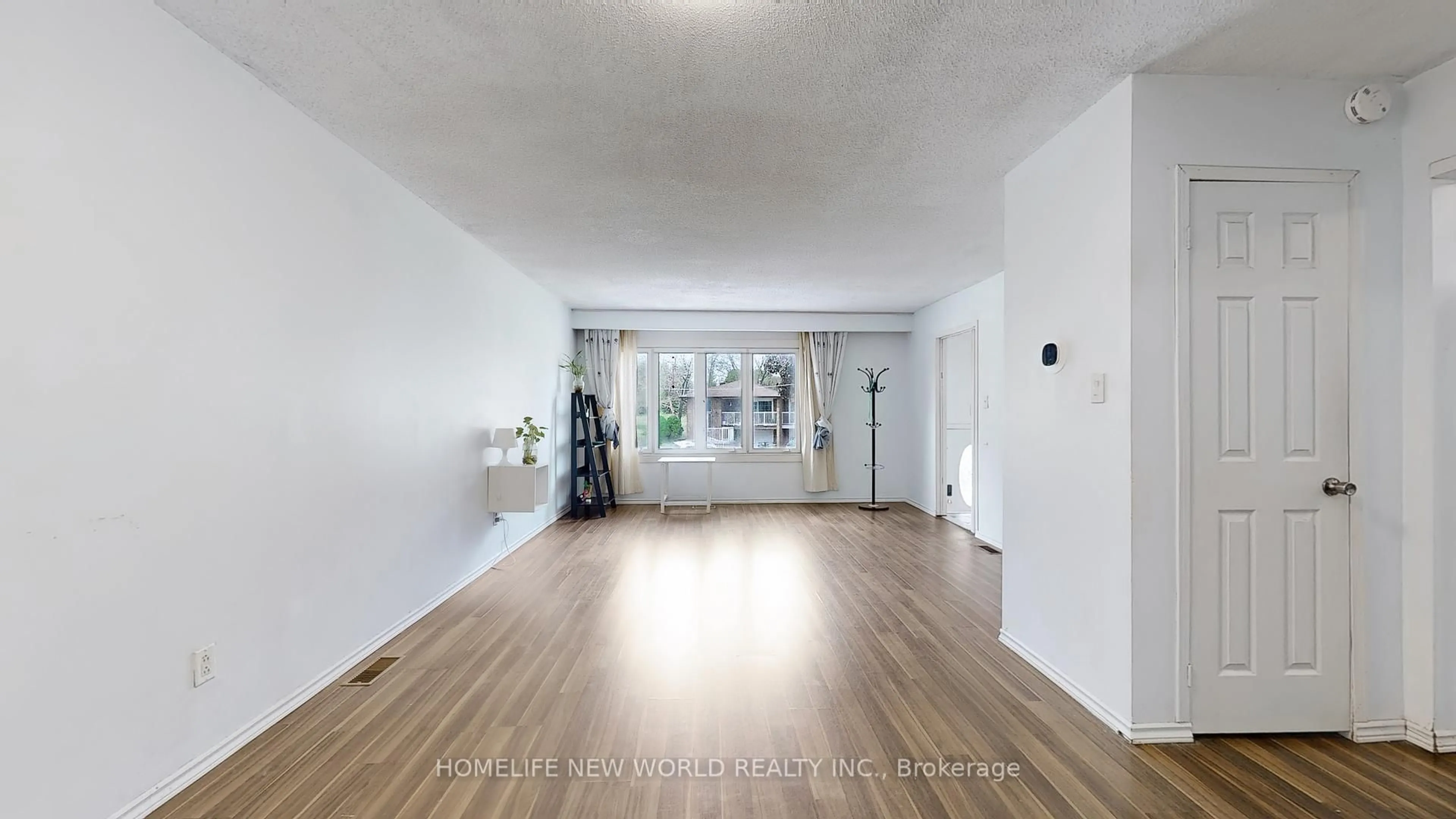 A pic of a room for 6 Snowhill Cres, Toronto Ontario M1S 3T5