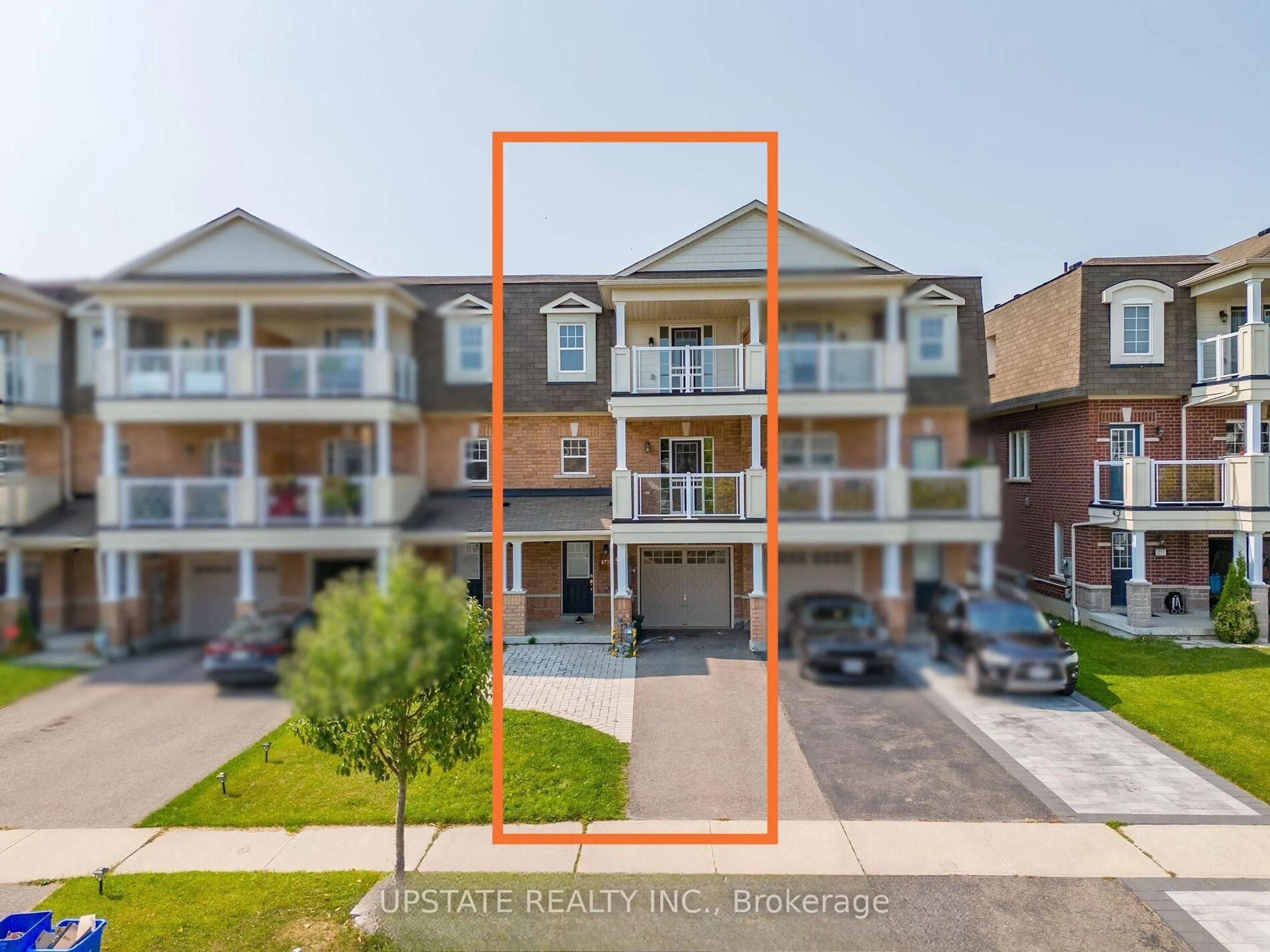 A pic from outside/outdoor area/front of a property/back of a property/a pic from drone, unknown for 1773 Carousel Dr, Pickering Ontario L1X 2R2