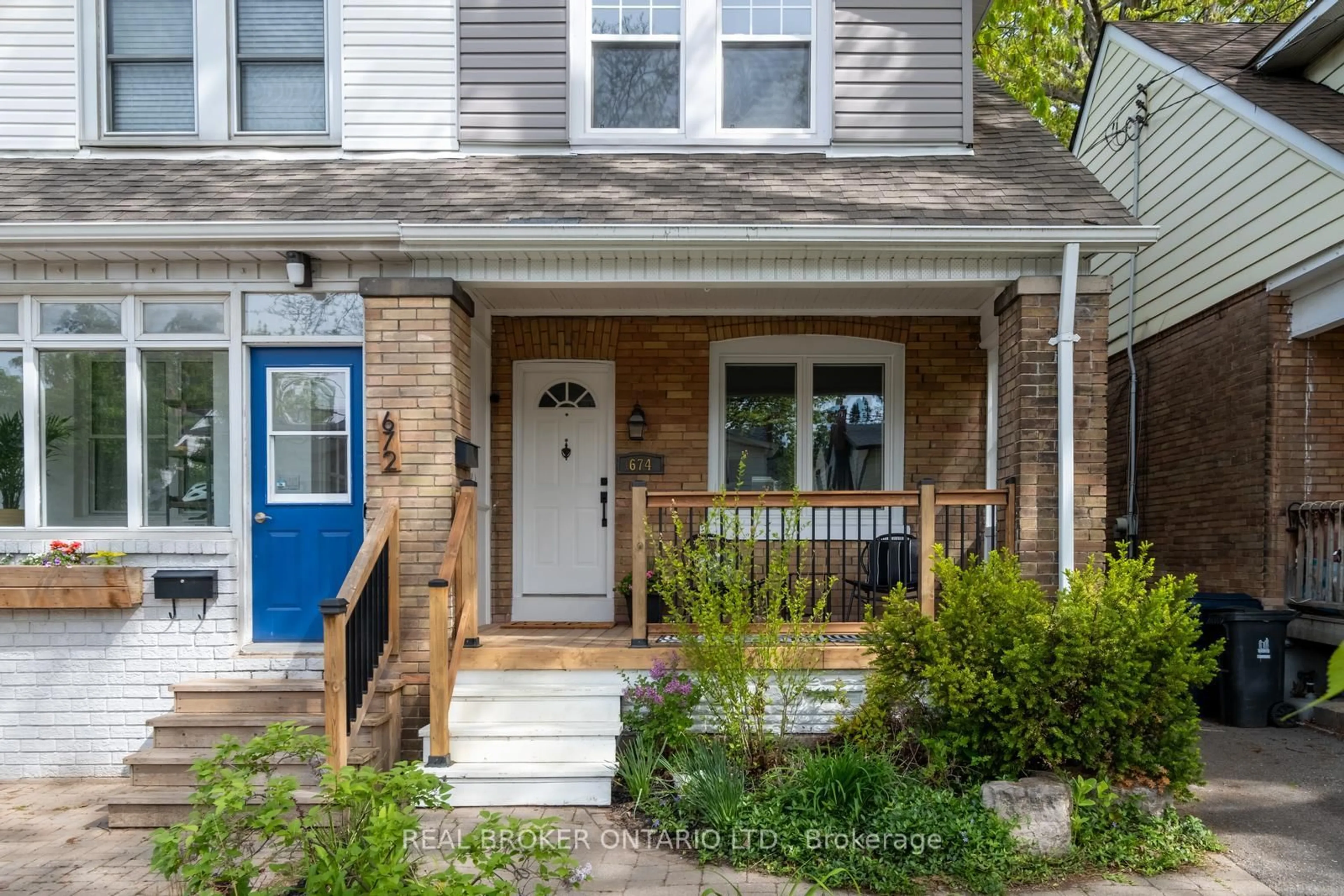 Unknown for 674 Milverton Blvd, Toronto Ontario M4C 1X9