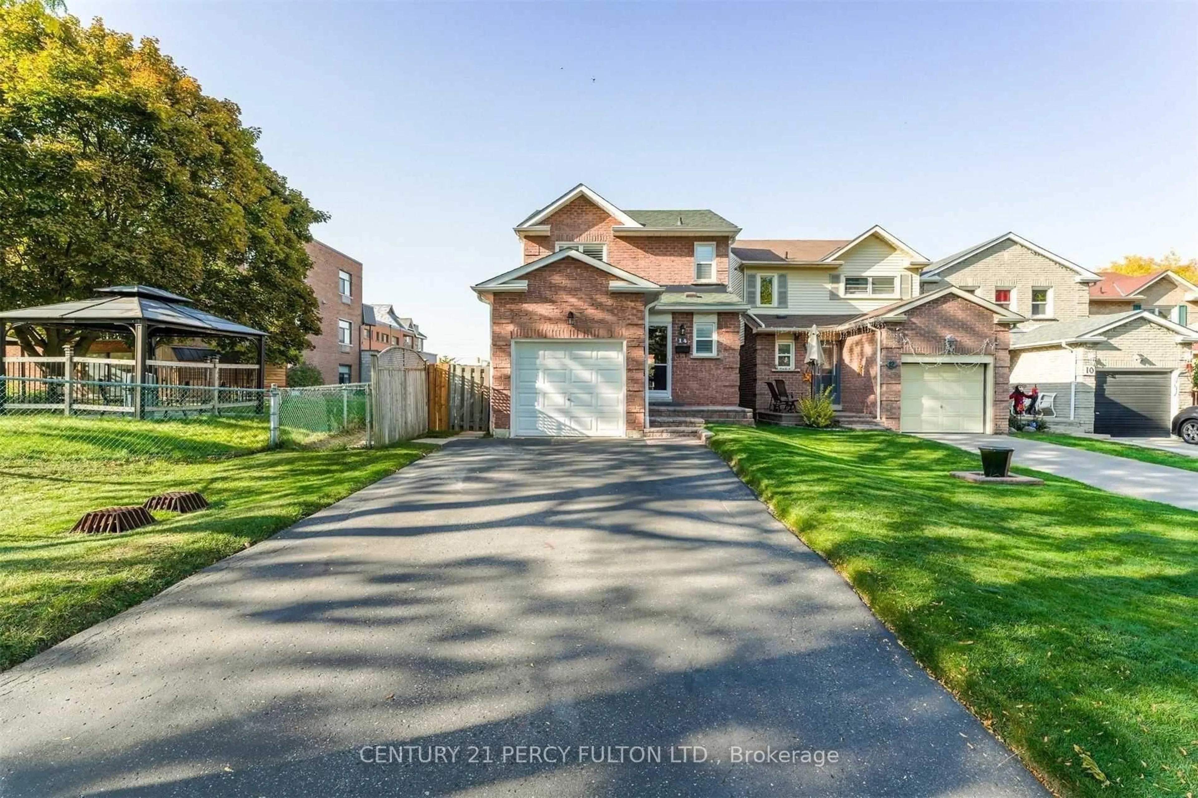 Home with brick exterior material, street for 14 Greenfield Cres, Whitby Ontario L1N 7G3