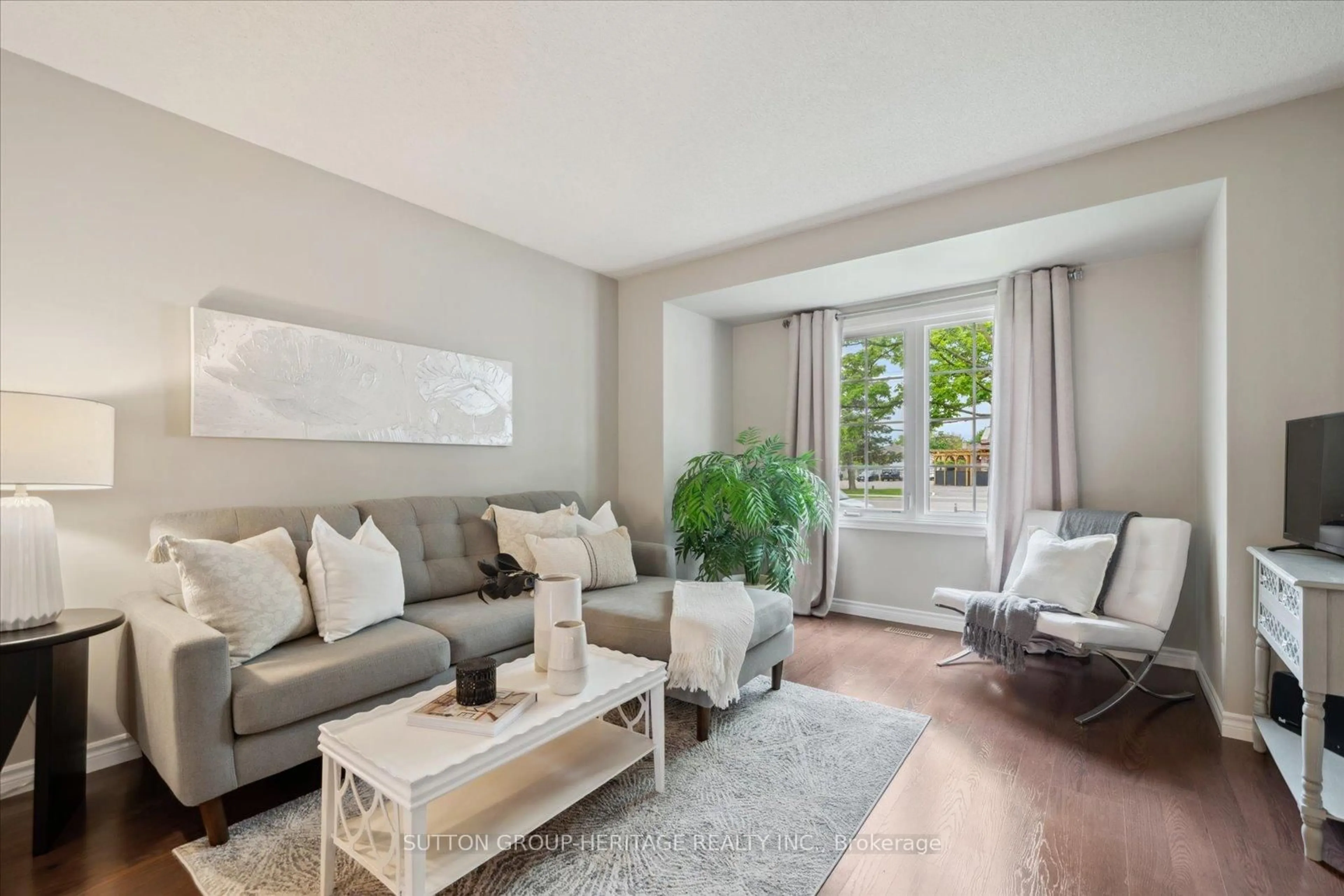 Living room with furniture, unknown for 10 Bassett Blvd #94, Whitby Ontario L1N 9C5