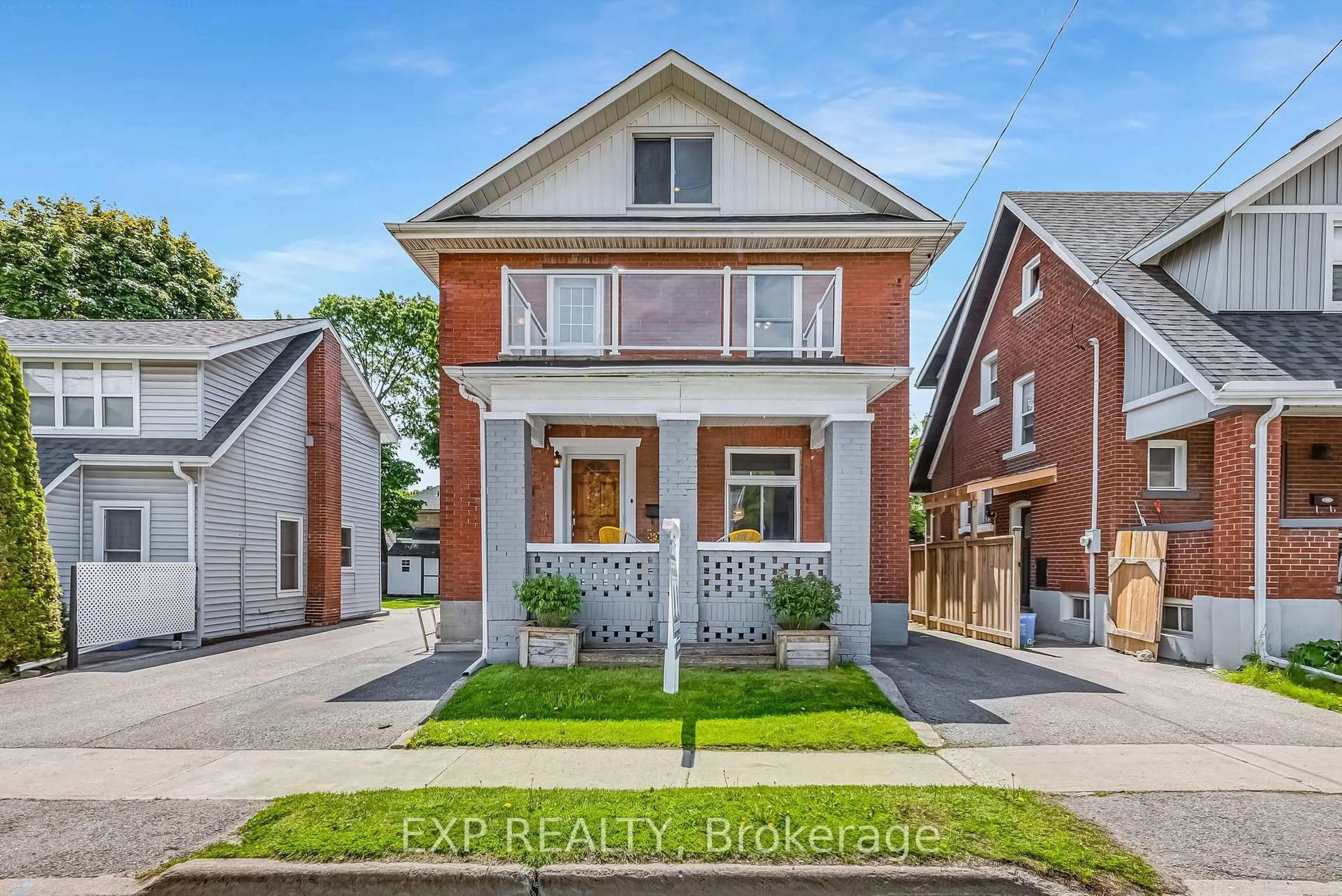 Home with brick exterior material, street for 91 Adelaide Ave, Oshawa Ontario L1G 1Z2
