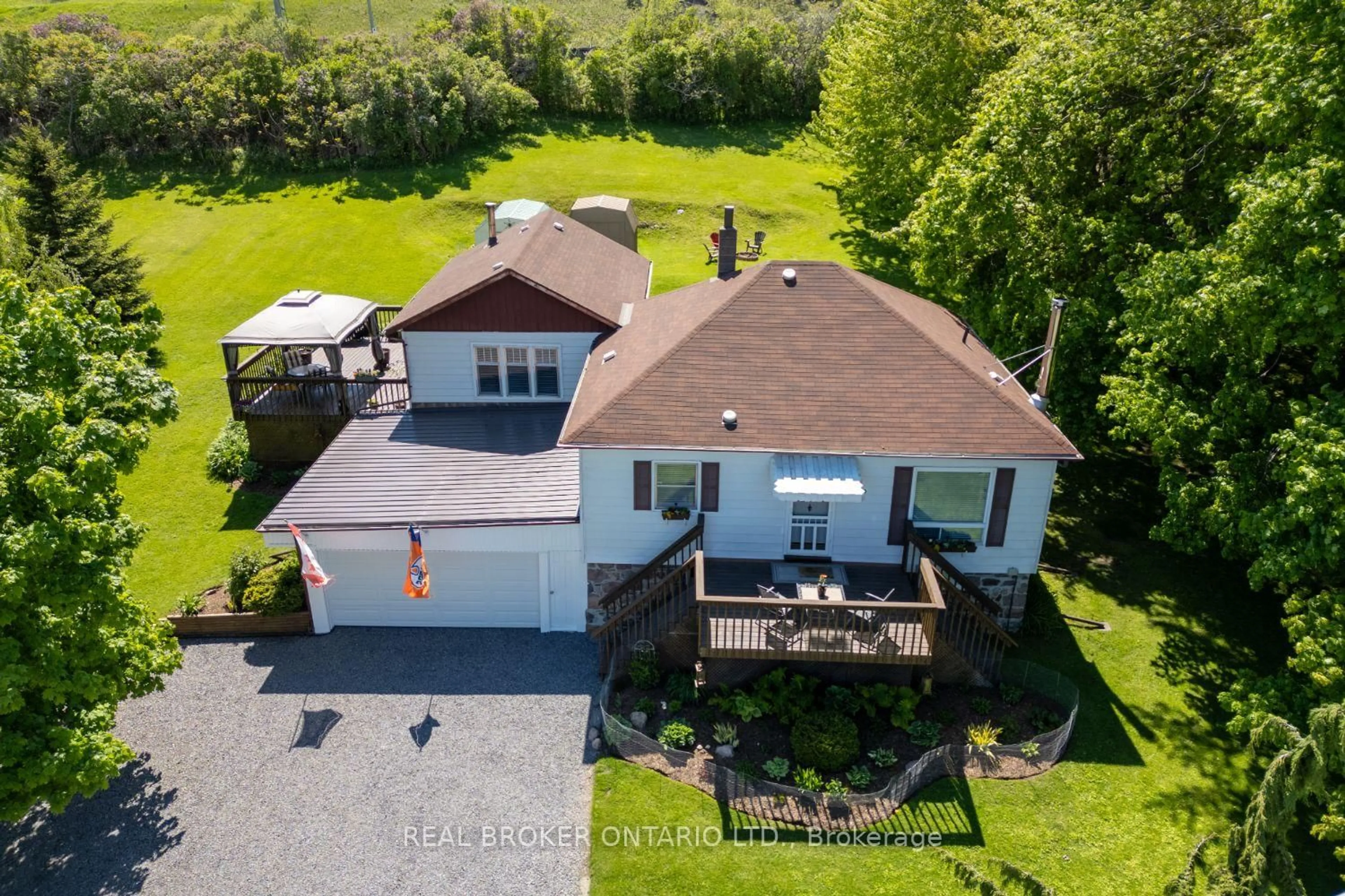 A pic from outside/outdoor area/front of a property/back of a property/a pic from drone, unknown for 2359 Baseline Rd, Clarington Ontario L1C 5M2