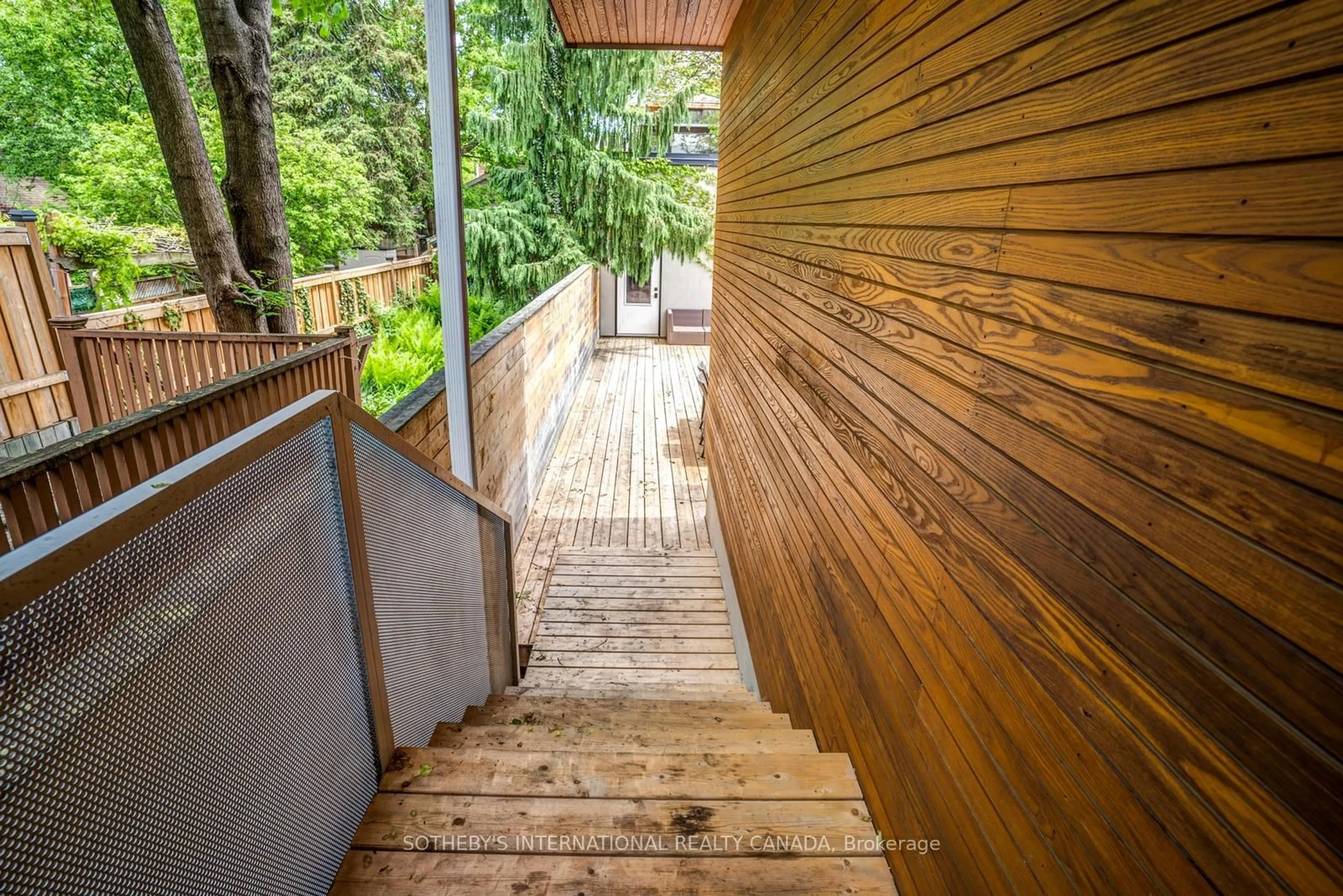 Patio, street for 79 Eaton Ave #1, Toronto Ontario M4J 2Z4