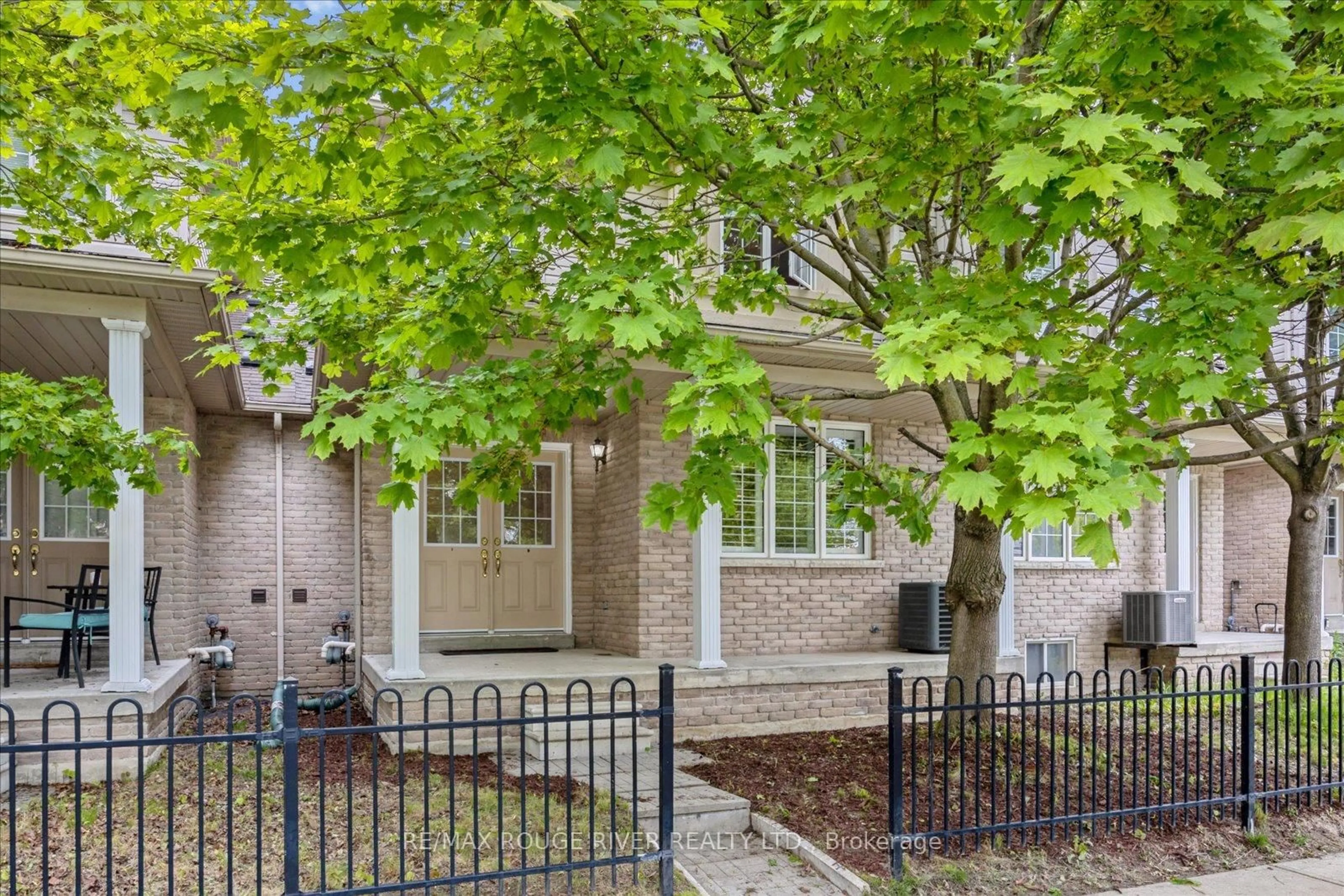Home with brick exterior material, street for 263 Sprucewood Cres, Clarington Ontario L1C 5H1
