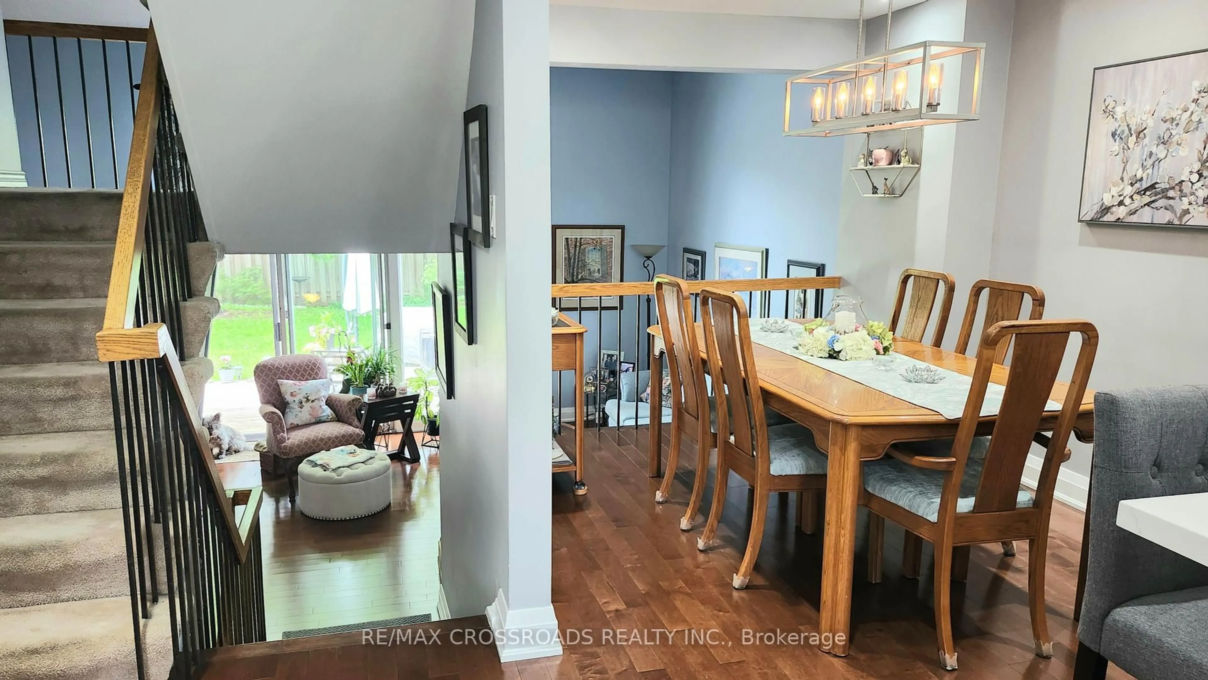 Dining room, wood/laminate floor for 1932 Malden Cres, Pickering Ontario L1V 3G5