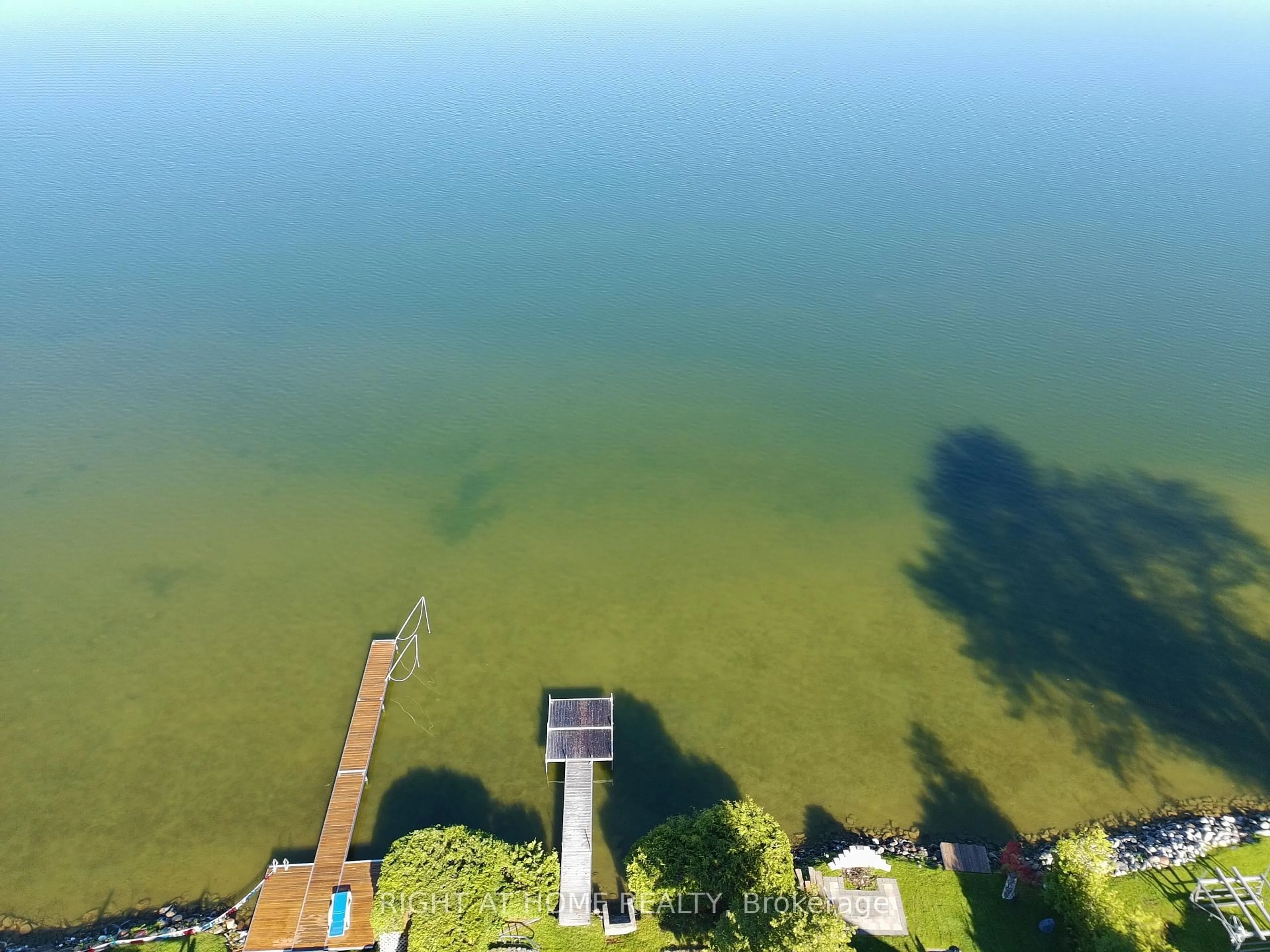 A pic from outside/outdoor area/front of a property/back of a property/a pic from drone, water/lake/river/ocean view for 91 Cedar Grove Dr, Scugog Ontario L0B 1E0
